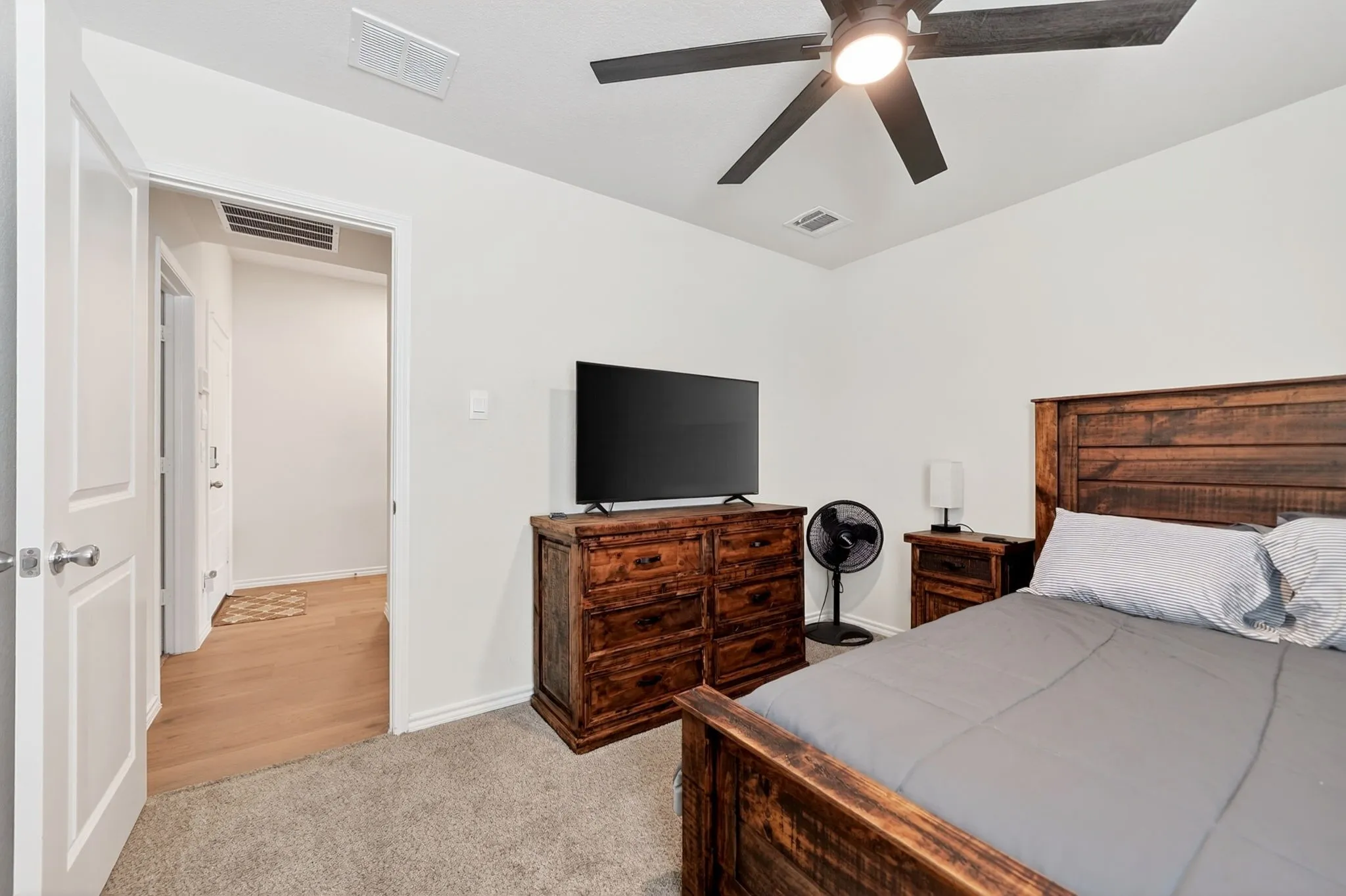 Single Family Residence For Sale in Rockwall County , 166 Vitex Drive, Royse City, Texas 75189, 3 Bedroom, 2 Bathroom, 2 Garage spaces, 1,417 Sqft, built in 2023, Preowned, mls#21254230, Real Estate Agent in Royse City, Homes For Sale in Rockwall county, Homes For Sale in Royse City, Realtor in Royse City Texas, Real Estate Brokerage Independent Realty Texas, Luminita Cordes Realtor