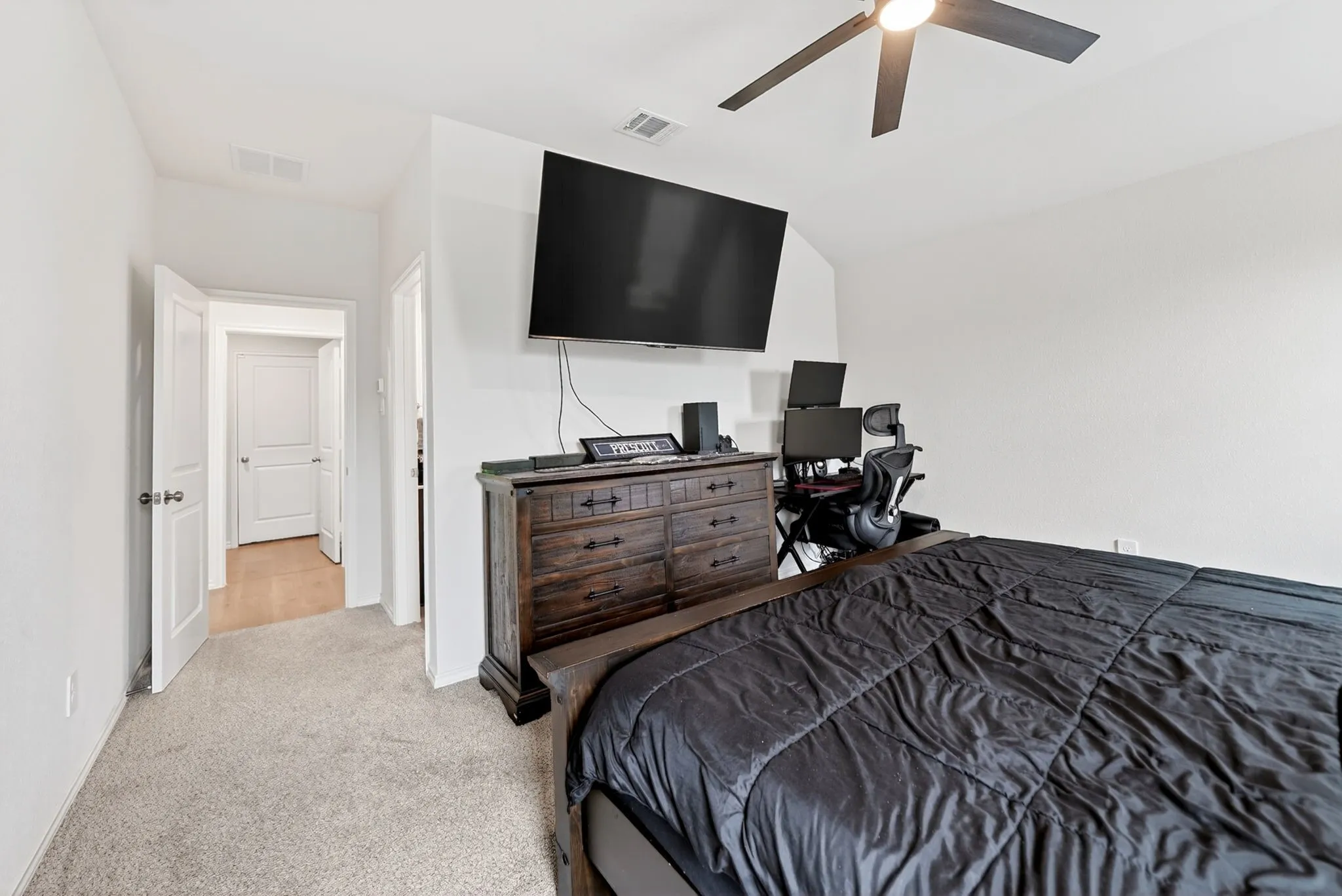 Single Family Residence For Sale in Rockwall County , 166 Vitex Drive, Royse City, Texas 75189, 3 Bedroom, 2 Bathroom, 2 Garage spaces, 1,417 Sqft, built in 2023, Preowned, mls#21254230, Real Estate Agent in Royse City, Homes For Sale in Rockwall county, Homes For Sale in Royse City, Realtor in Royse City Texas, Real Estate Brokerage Independent Realty Texas, Luminita Cordes Realtor