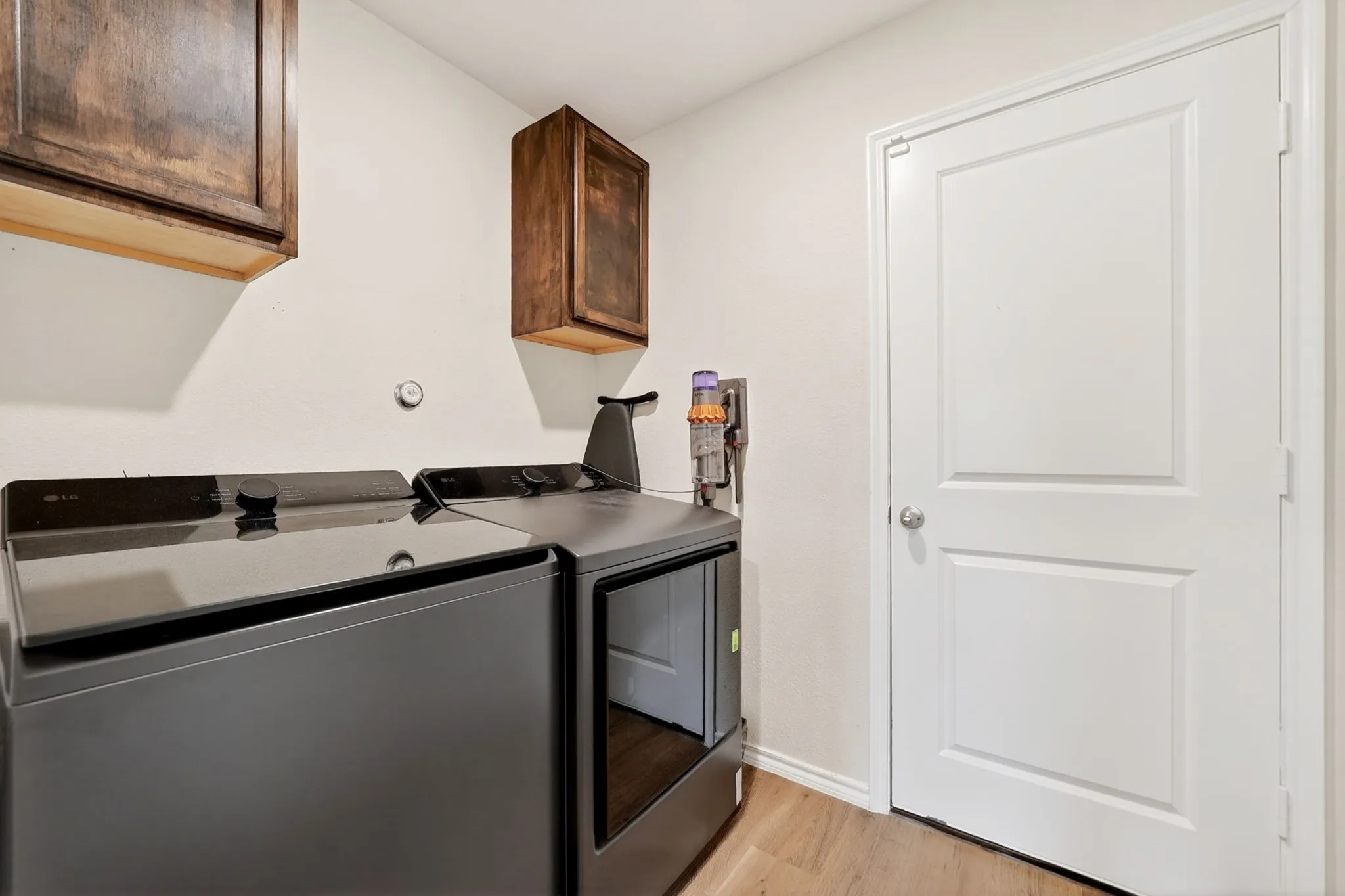 Single Family Residence For Sale in Rockwall County , 166 Vitex Drive, Royse City, Texas 75189, 3 Bedroom, 2 Bathroom, 2 Garage spaces, 1,417 Sqft, built in 2023, Preowned, mls#21254230, Real Estate Agent in Royse City, Homes For Sale in Rockwall county, Homes For Sale in Royse City, Realtor in Royse City Texas, Real Estate Brokerage Independent Realty Texas, Luminita Cordes Realtor