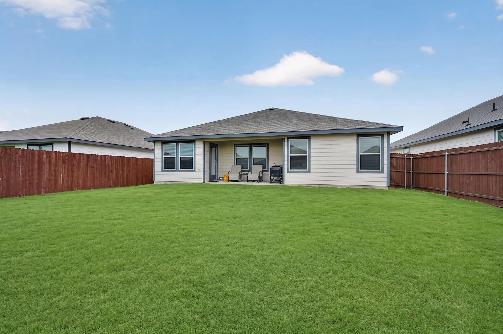 Single Family Residence For Sale in Rockwall County , 166 Vitex Drive, Royse City, Texas 75189, 3 Bedroom, 2 Bathroom, 2 Garage spaces, 1,417 Sqft, built in 2023, Preowned, mls#21254230, Real Estate Agent in Royse City, Homes For Sale in Rockwall county, Homes For Sale in Royse City, Realtor in Royse City Texas, Real Estate Brokerage Independent Realty Texas, Luminita Cordes Realtor