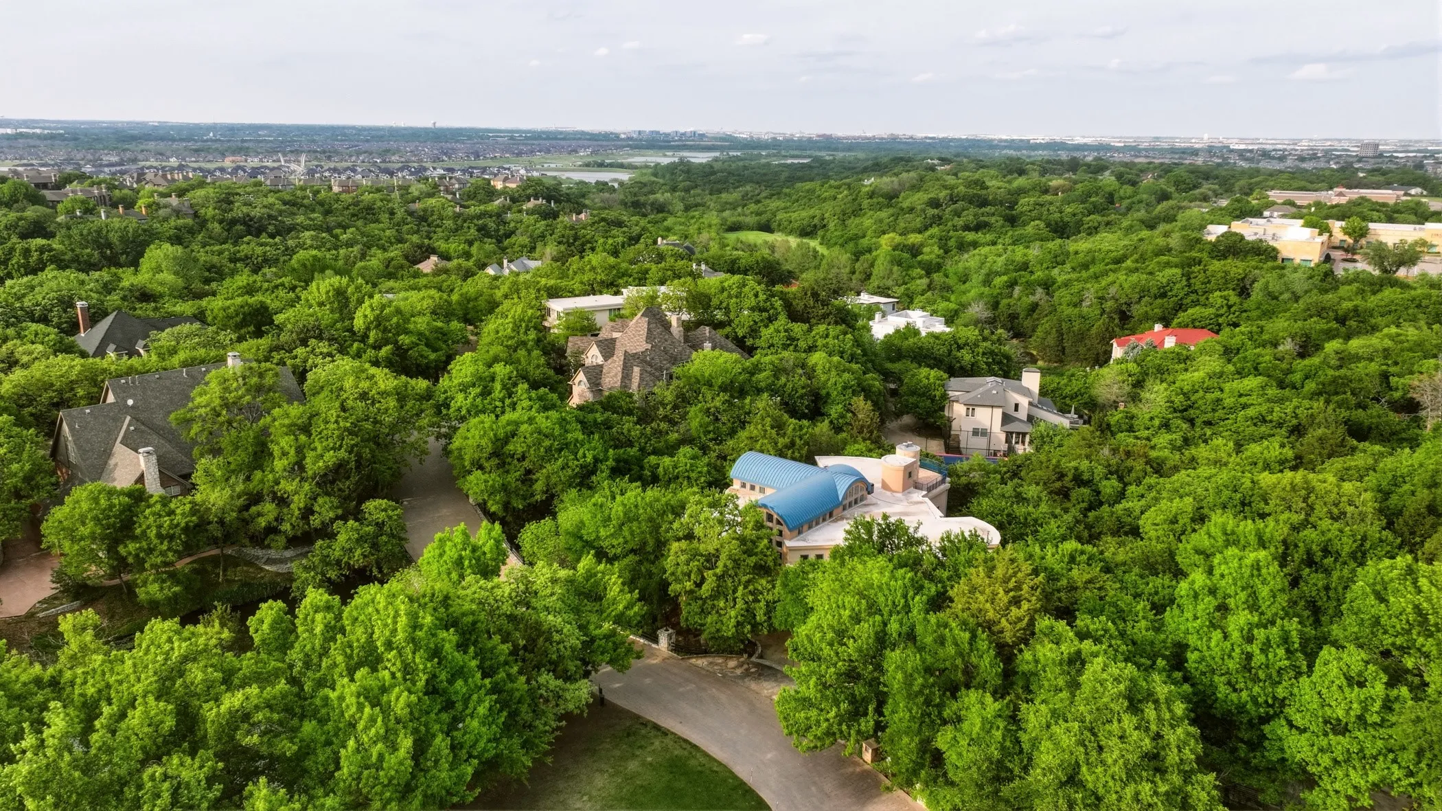 Single Family Residence For Sale in Tarrant County , 2607 Hemingway Drive, Arlington, Texas 76006, 4 Bedroom, 5 Bathroom, 2 Garage spaces, 6,632 Sqft, built in 2002, Preowned, Price $2,995,000, mls#21231250, Real Estate Agent in Arlington, Homes For Sale in Tarrant county, Homes For Sale in Arlington, Realtor in Arlington Texas, Real Estate Brokerage Independent Realty Texas, Luminita Cordes Realtor