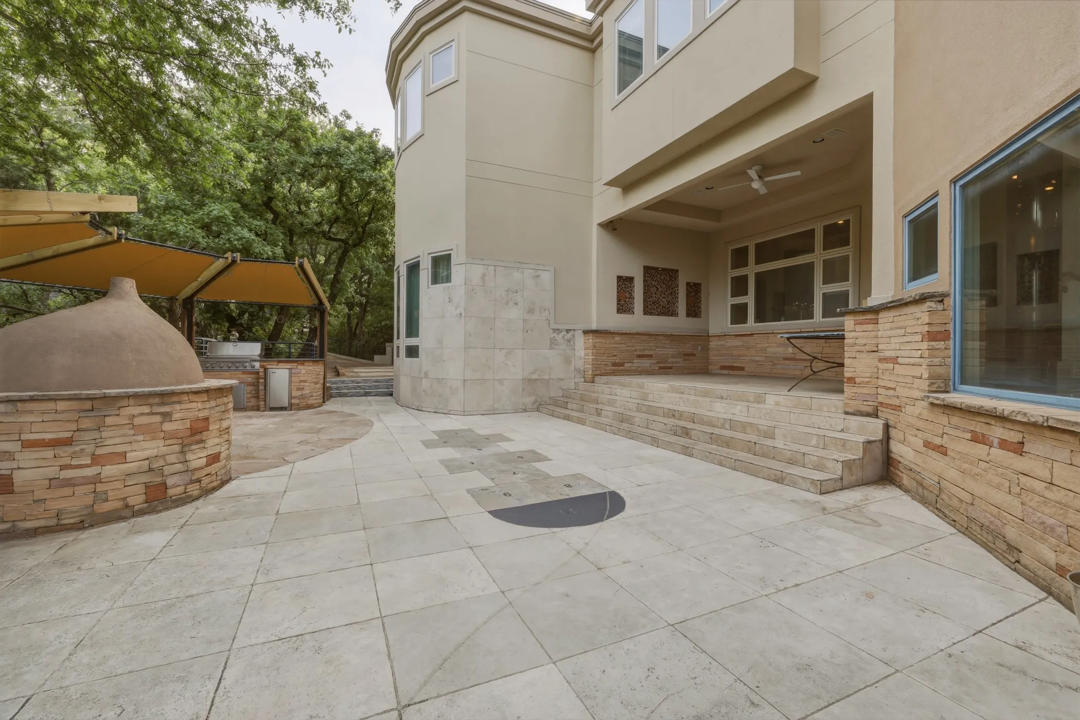 Single Family Residence For Sale in Tarrant County , 2607 Hemingway Drive, Arlington, Texas 76006, 4 Bedroom, 5 Bathroom, 2 Garage spaces, 6,632 Sqft, built in 2002, Preowned, Price $2,995,000, mls#21231250, Real Estate Agent in Arlington, Homes For Sale in Tarrant county, Homes For Sale in Arlington, Realtor in Arlington Texas, Real Estate Brokerage Independent Realty Texas, Luminita Cordes Realtor