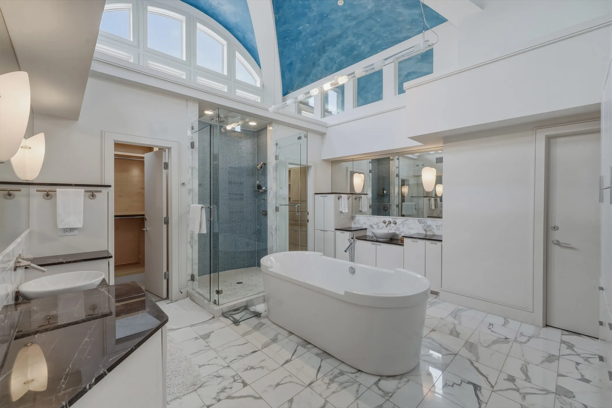 Single Family Residence For Sale in Tarrant County , 2607 Hemingway Drive, Arlington, Texas 76006, 4 Bedroom, 5 Bathroom, 2 Garage spaces, 6,632 Sqft, built in 2002, Preowned, Price $2,995,000, mls#21231250, Real Estate Agent in Arlington, Homes For Sale in Tarrant county, Homes For Sale in Arlington, Realtor in Arlington Texas, Real Estate Brokerage Independent Realty Texas, Luminita Cordes Realtor