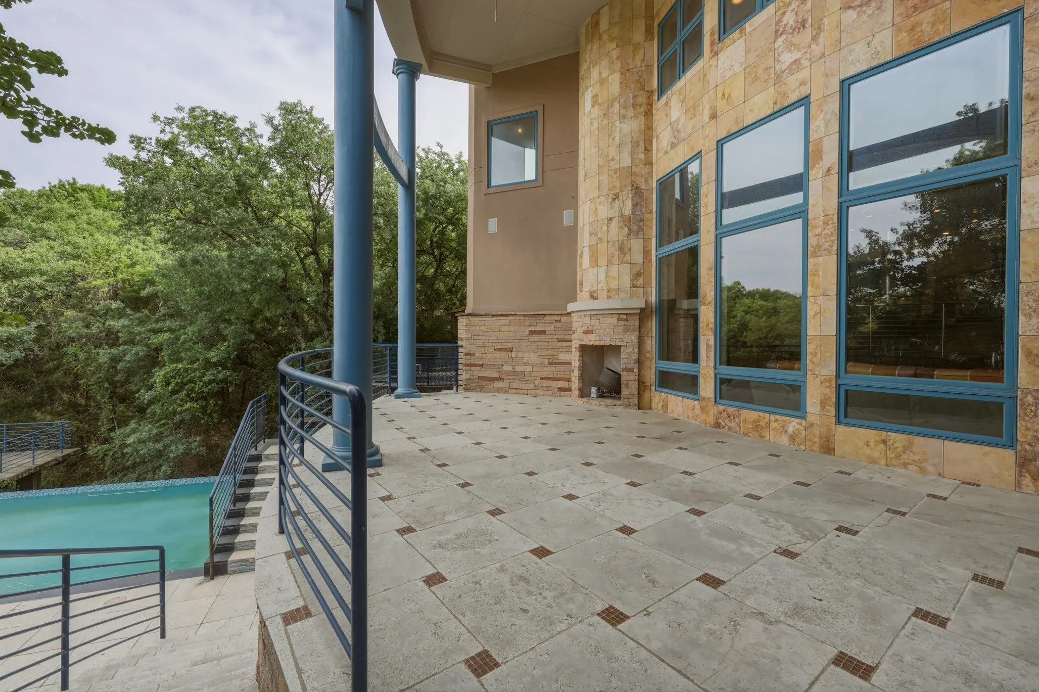 Single Family Residence For Sale in Tarrant County , 2607 Hemingway Drive, Arlington, Texas 76006, 4 Bedroom, 5 Bathroom, 2 Garage spaces, 6,632 Sqft, built in 2002, Preowned, Price $2,995,000, mls#21231250, Real Estate Agent in Arlington, Homes For Sale in Tarrant county, Homes For Sale in Arlington, Realtor in Arlington Texas, Real Estate Brokerage Independent Realty Texas, Luminita Cordes Realtor