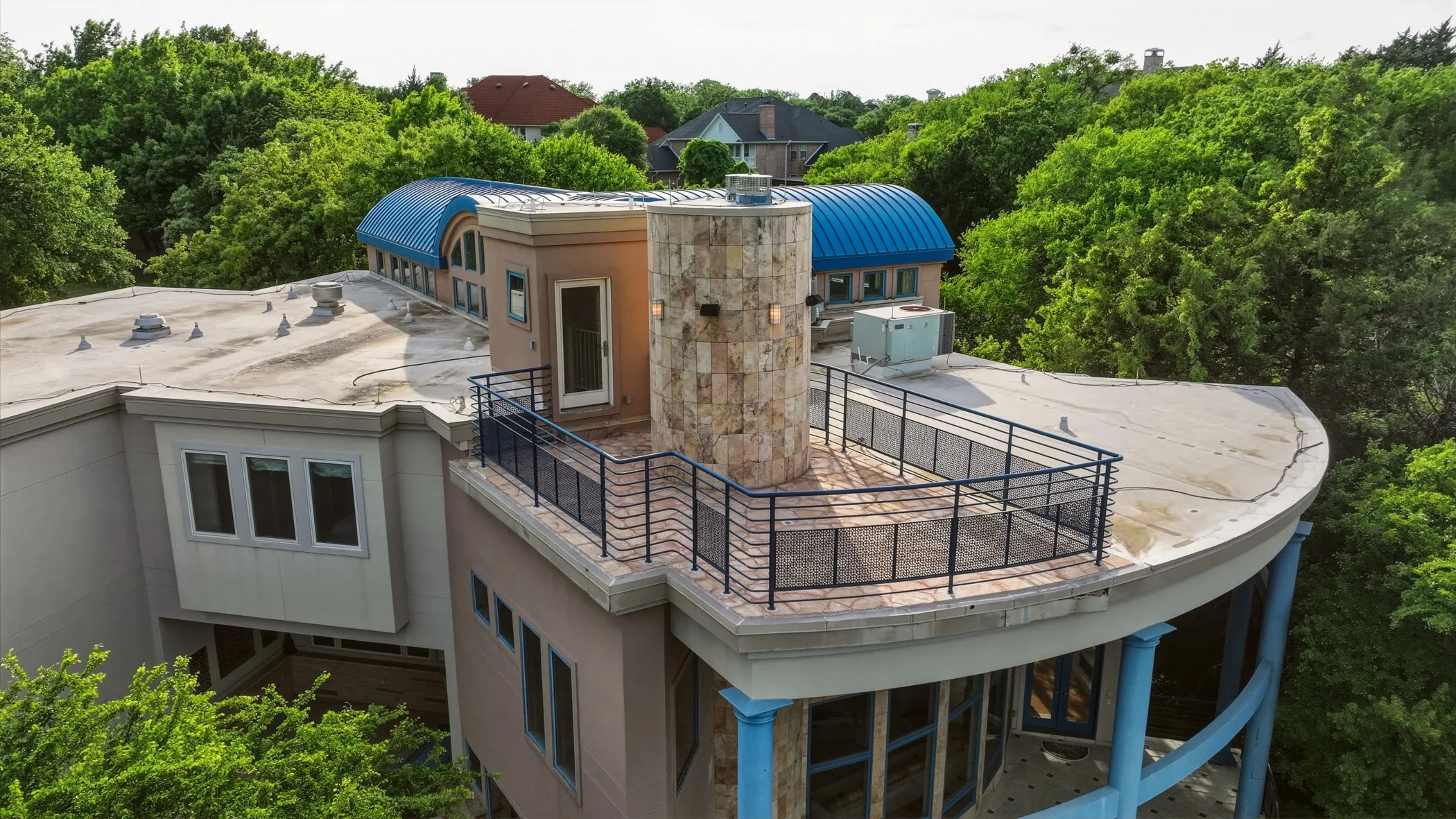 Single Family Residence For Sale in Tarrant County , 2607 Hemingway Drive, Arlington, Texas 76006, 4 Bedroom, 5 Bathroom, 2 Garage spaces, 6,632 Sqft, built in 2002, Preowned, Price $2,995,000, mls#21231250, Real Estate Agent in Arlington, Homes For Sale in Tarrant county, Homes For Sale in Arlington, Realtor in Arlington Texas, Real Estate Brokerage Independent Realty Texas, Luminita Cordes Realtor
