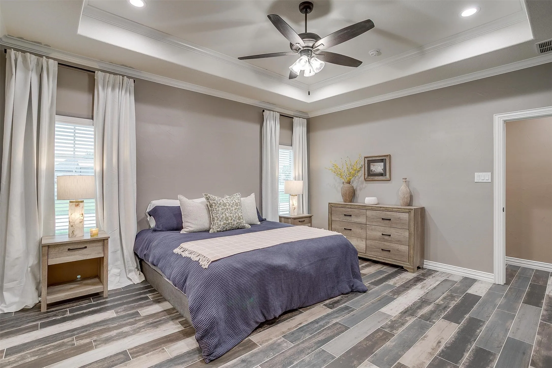 Single Family Residence For Sale in Parker County , 850 Mcclendon Walker Road, Aledo, Texas 76008, 3 Bedroom, 3 Bathroom, 2 Garage spaces, 1,820 Sqft, built in 2021, Preowned, mls#21254158, Real Estate Agent in Aledo, Homes For Sale in Parker county, Homes For Sale in Aledo, Realtor in Aledo Texas, Real Estate Brokerage Independent Realty Texas, Luminita Cordes Realtor