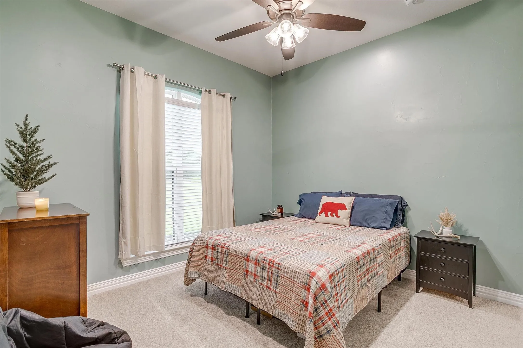 Single Family Residence For Sale in Parker County , 850 Mcclendon Walker Road, Aledo, Texas 76008, 3 Bedroom, 3 Bathroom, 2 Garage spaces, 1,820 Sqft, built in 2021, Preowned, mls#21254158, Real Estate Agent in Aledo, Homes For Sale in Parker county, Homes For Sale in Aledo, Realtor in Aledo Texas, Real Estate Brokerage Independent Realty Texas, Luminita Cordes Realtor