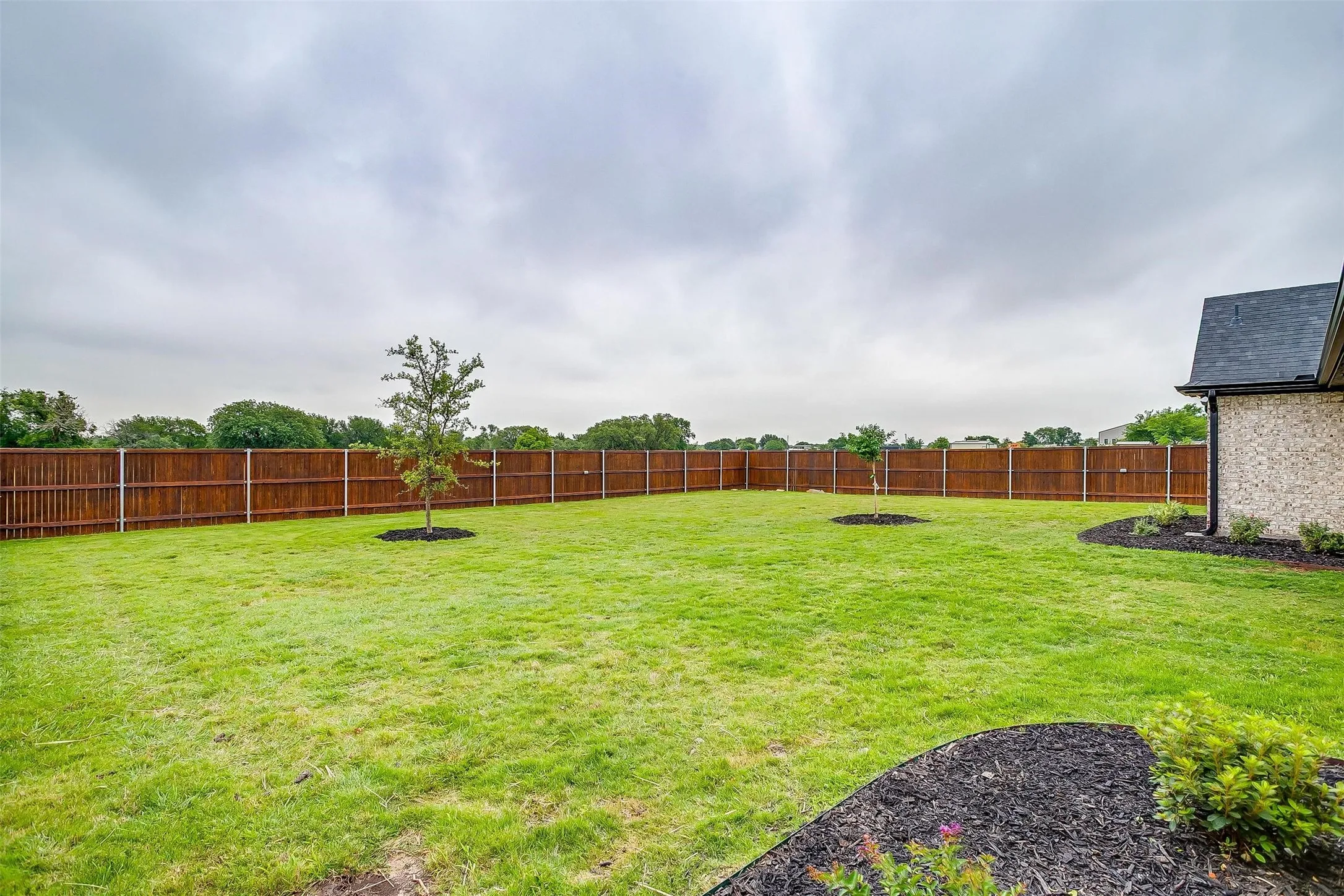 Single Family Residence For Sale in Parker County , 850 Mcclendon Walker Road, Aledo, Texas 76008, 3 Bedroom, 3 Bathroom, 2 Garage spaces, 1,820 Sqft, built in 2021, Preowned, mls#21254158, Real Estate Agent in Aledo, Homes For Sale in Parker county, Homes For Sale in Aledo, Realtor in Aledo Texas, Real Estate Brokerage Independent Realty Texas, Luminita Cordes Realtor