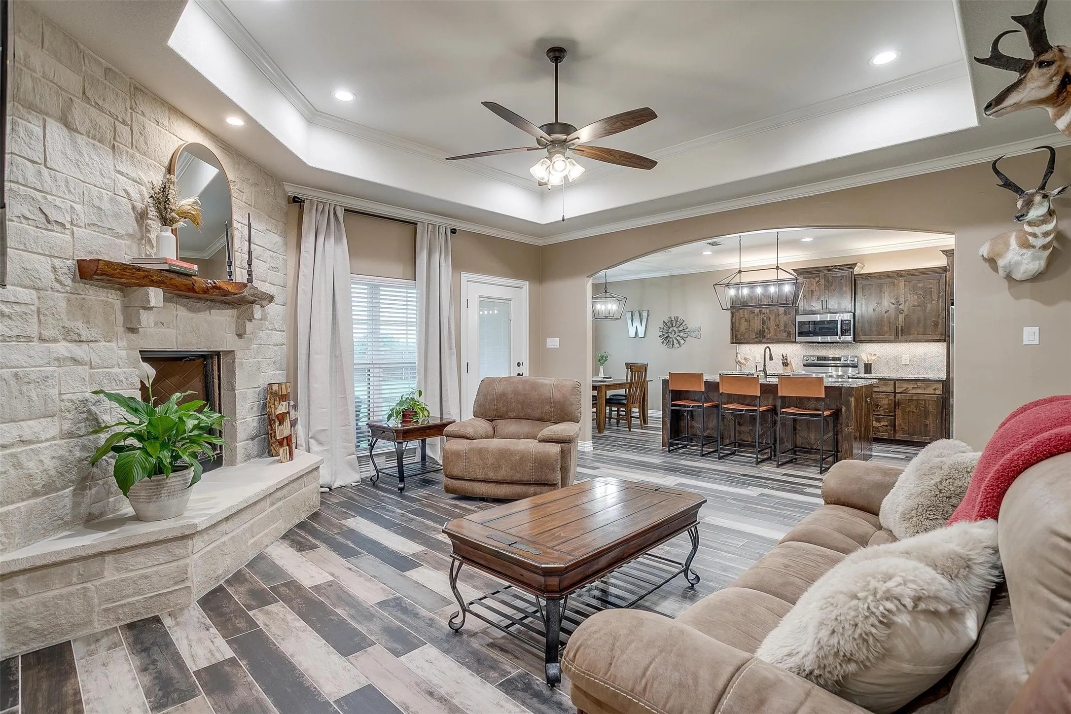 Single Family Residence For Sale in Parker County , 850 Mcclendon Walker Road, Aledo, Texas 76008, 3 Bedroom, 3 Bathroom, 2 Garage spaces, 1,820 Sqft, built in 2021, Preowned, mls#21254158, Real Estate Agent in Aledo, Homes For Sale in Parker county, Homes For Sale in Aledo, Realtor in Aledo Texas, Real Estate Brokerage Independent Realty Texas, Luminita Cordes Realtor