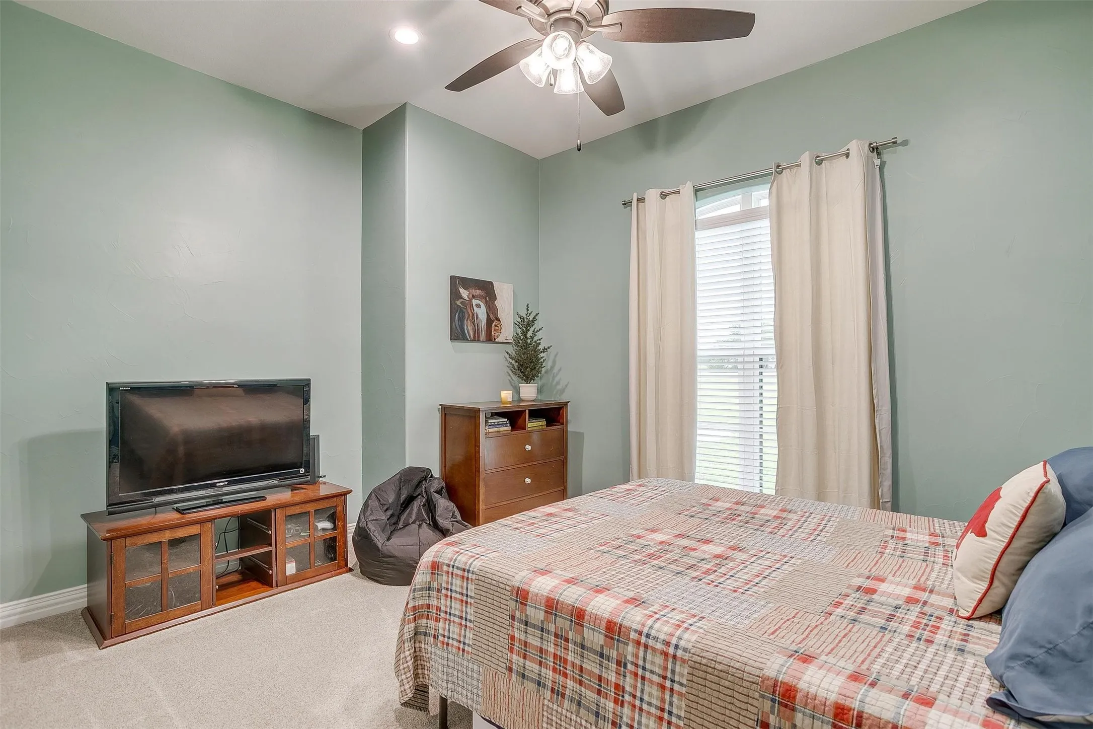 Single Family Residence For Sale in Parker County , 850 Mcclendon Walker Road, Aledo, Texas 76008, 3 Bedroom, 3 Bathroom, 2 Garage spaces, 1,820 Sqft, built in 2021, Preowned, mls#21254158, Real Estate Agent in Aledo, Homes For Sale in Parker county, Homes For Sale in Aledo, Realtor in Aledo Texas, Real Estate Brokerage Independent Realty Texas, Luminita Cordes Realtor