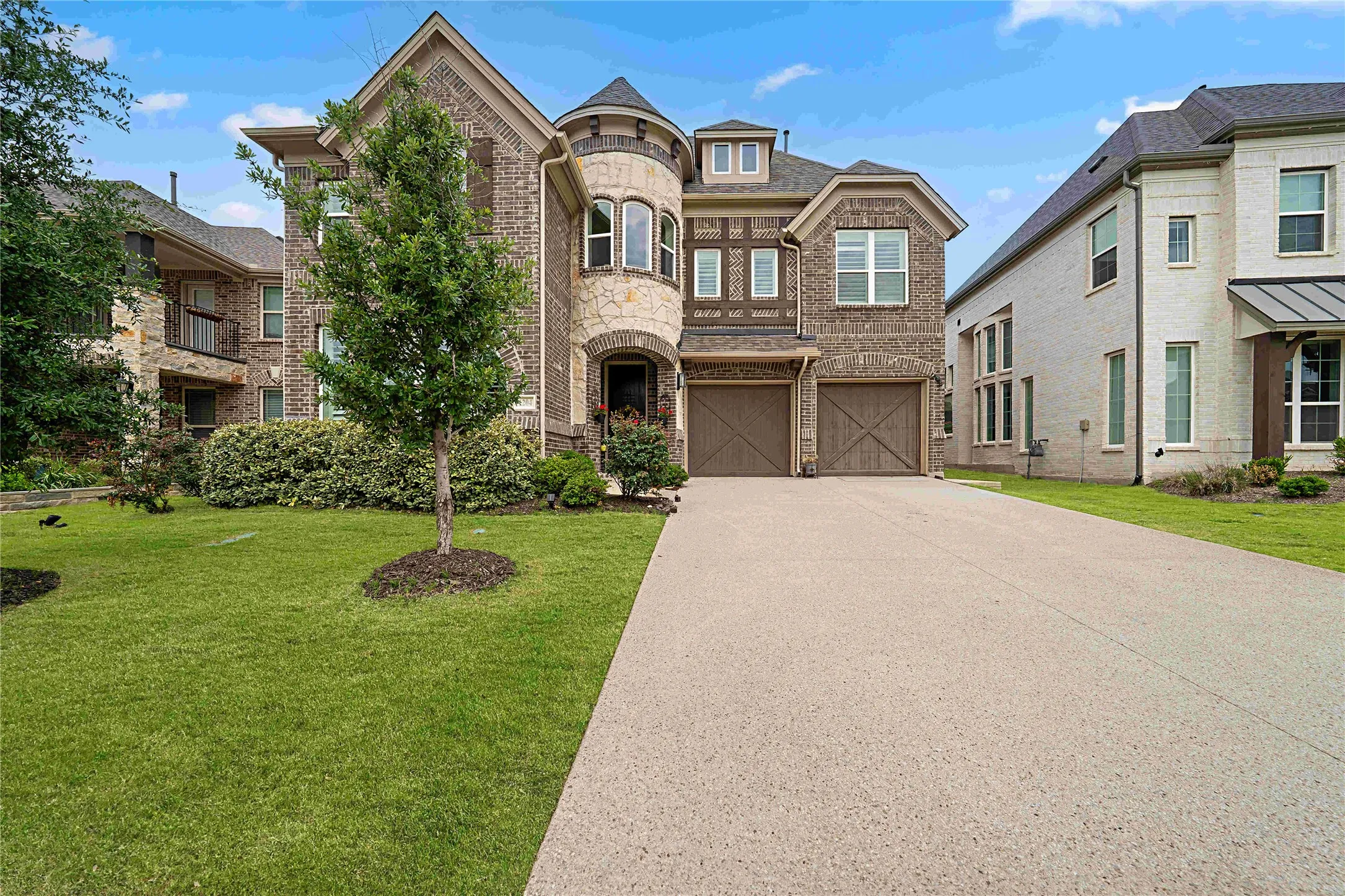 Single Family Residence For Sale in Denton County , 1204 Frisco Hills Boulevard, Little Elm, Texas 75068, 5 Bedroom, 5 Bathroom, 2 Garage spaces, 3,643 Sqft, built in 2022, mls#21254186, Real Estate Agent in Little Elm, Homes For Sale in Denton county, Homes For Sale in Little Elm, Realtor in Little Elm Texas, Real Estate Brokerage Independent Realty Texas, Luminita Cordes Realtor