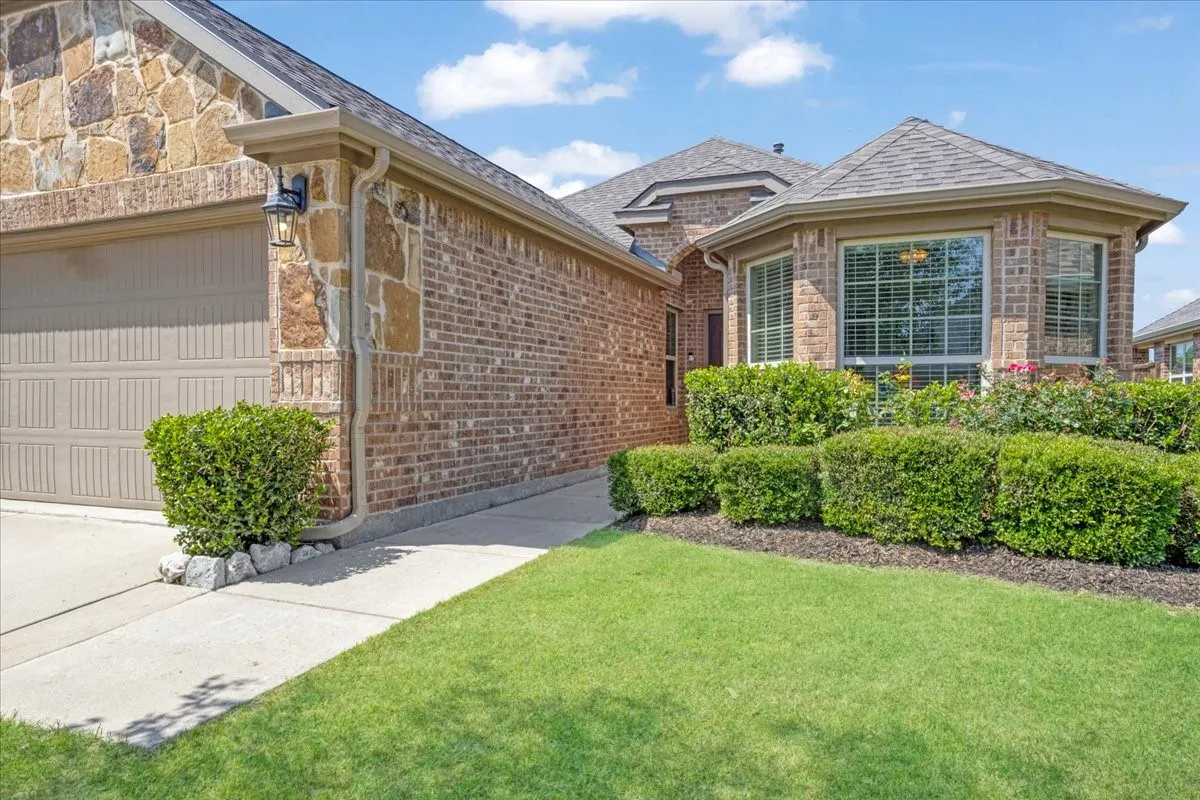 Single Family Residence For Sale in Collin County , 1125 Elizabeth Street, Anna, Texas 75409, 4 Bedroom, 2 Bathroom, 2 Garage spaces, 1,628 Sqft, built in 2017, mls#21254401, Real Estate Agent in Anna, Homes For Sale in Collin county, Homes For Sale in Anna, Realtor in Anna Texas, Real Estate Brokerage Independent Realty Texas, Luminita Cordes Realtor