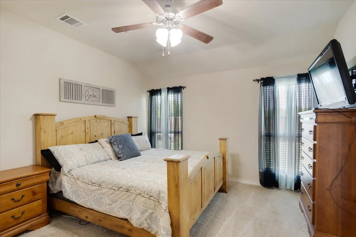Single Family Residence For Sale in Collin County , 1125 Elizabeth Street, Anna, Texas 75409, 4 Bedroom, 2 Bathroom, 2 Garage spaces, 1,628 Sqft, built in 2017, mls#21254401, Real Estate Agent in Anna, Homes For Sale in Collin county, Homes For Sale in Anna, Realtor in Anna Texas, Real Estate Brokerage Independent Realty Texas, Luminita Cordes Realtor