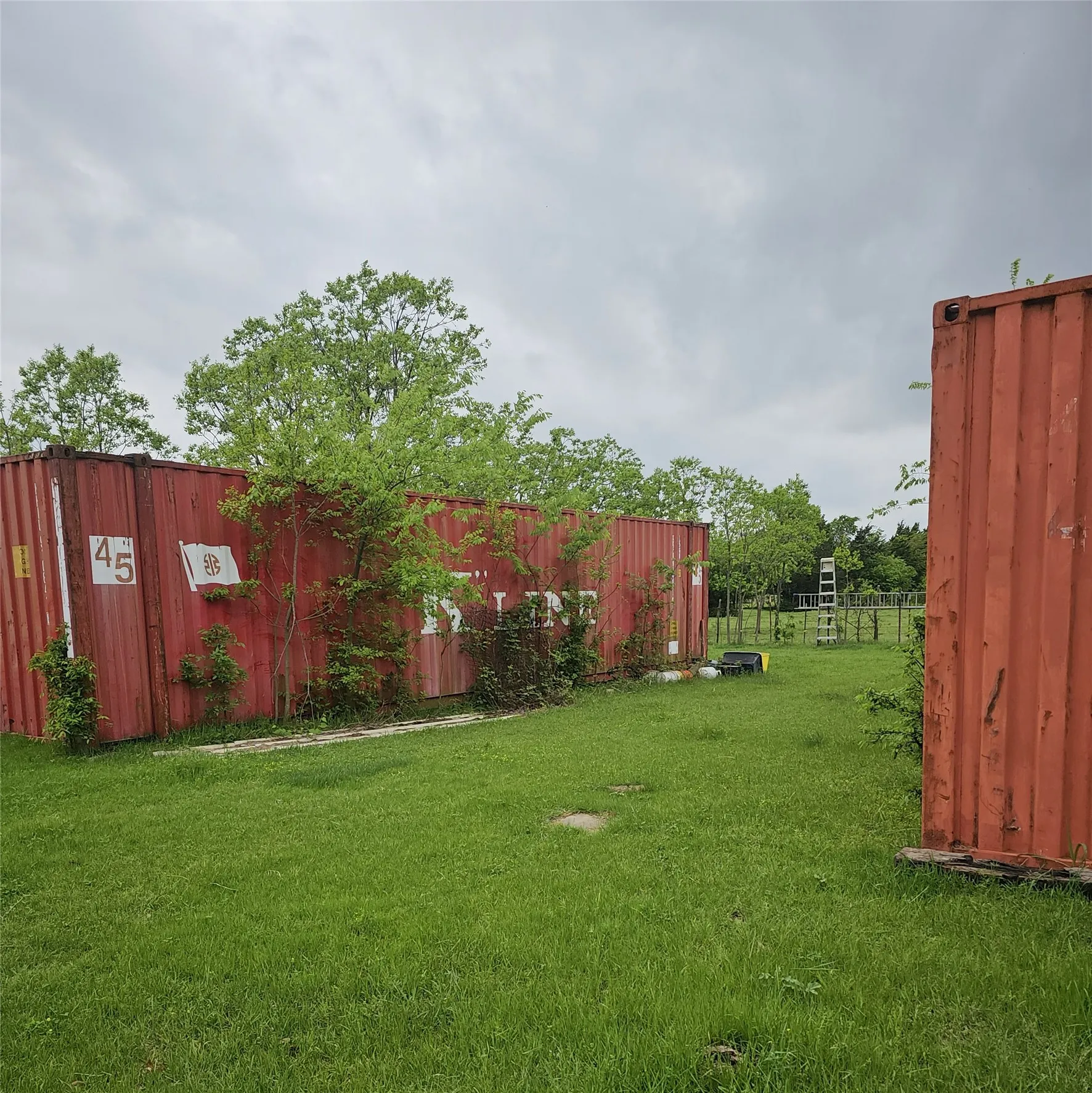 Single Family Residence For Sale in Grayson County , 2139 Keefer Road, Pottsboro, Texas 75076, 1 Bedroom, 1 Bathroom, Garage spaces, 1,500 Sqft, built in 2007, Preowned, mls#21251880, Real Estate Agent in Pottsboro, Homes For Sale in Grayson county, Homes For Sale in Pottsboro, Realtor in Pottsboro Texas, Real Estate Brokerage Independent Realty Texas, Luminita Cordes Realtor