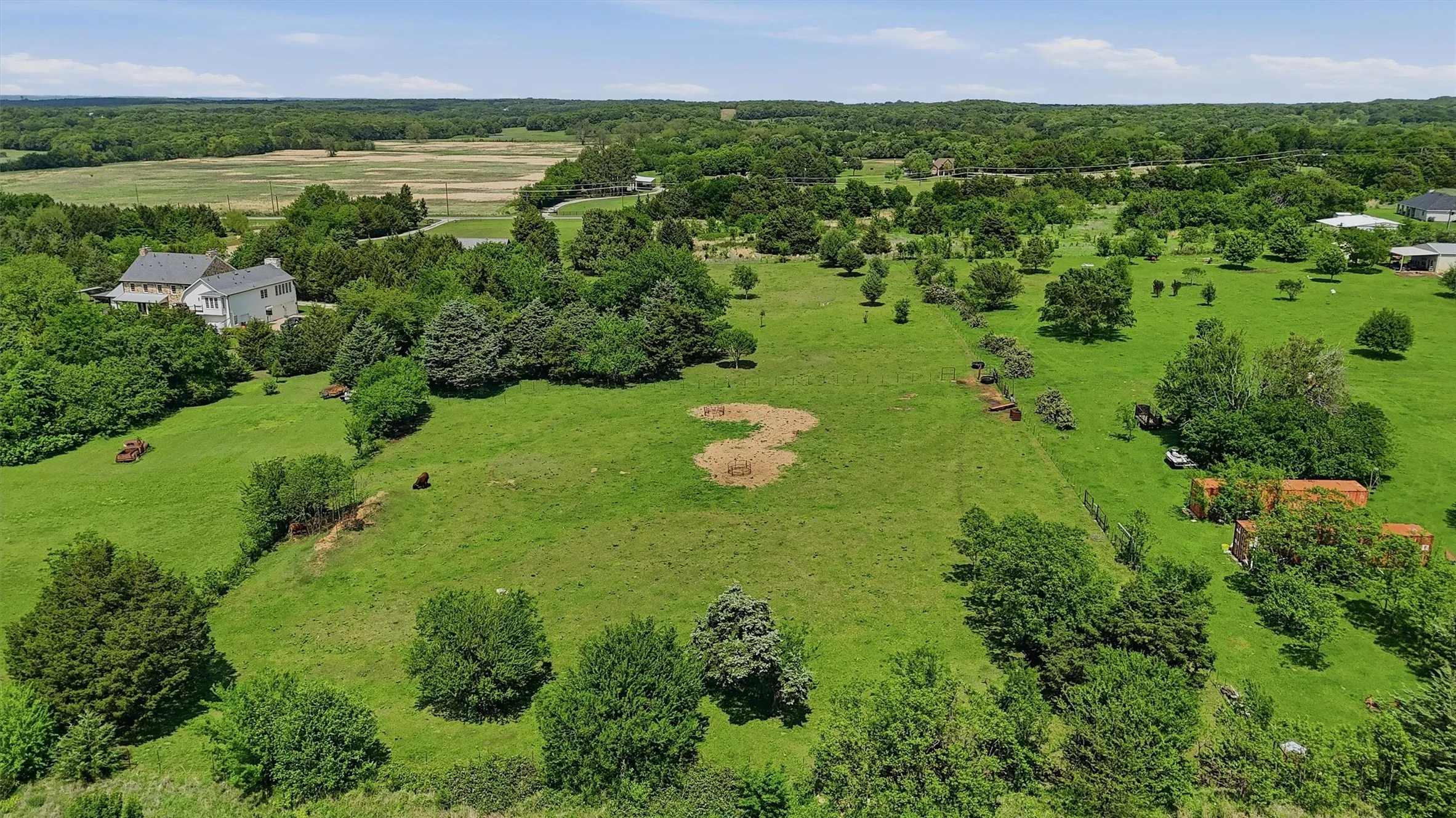Single Family Residence For Sale in Grayson County , 2139 Keefer Road, Pottsboro, Texas 75076, 1 Bedroom, 1 Bathroom, Garage spaces, 1,500 Sqft, built in 2007, Preowned, mls#21251880, Real Estate Agent in Pottsboro, Homes For Sale in Grayson county, Homes For Sale in Pottsboro, Realtor in Pottsboro Texas, Real Estate Brokerage Independent Realty Texas, Luminita Cordes Realtor
