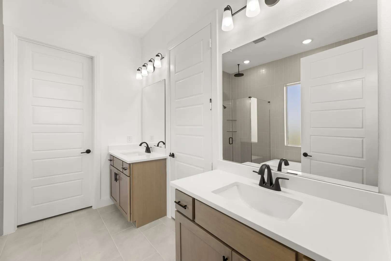 20. 5425 Varian - Bath
