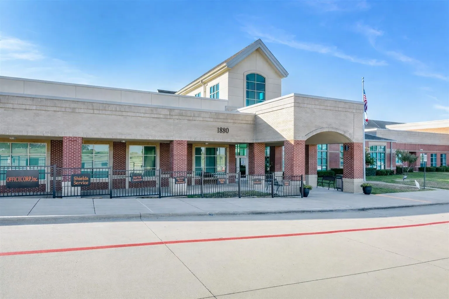 Elementary_School_No_Name (1)