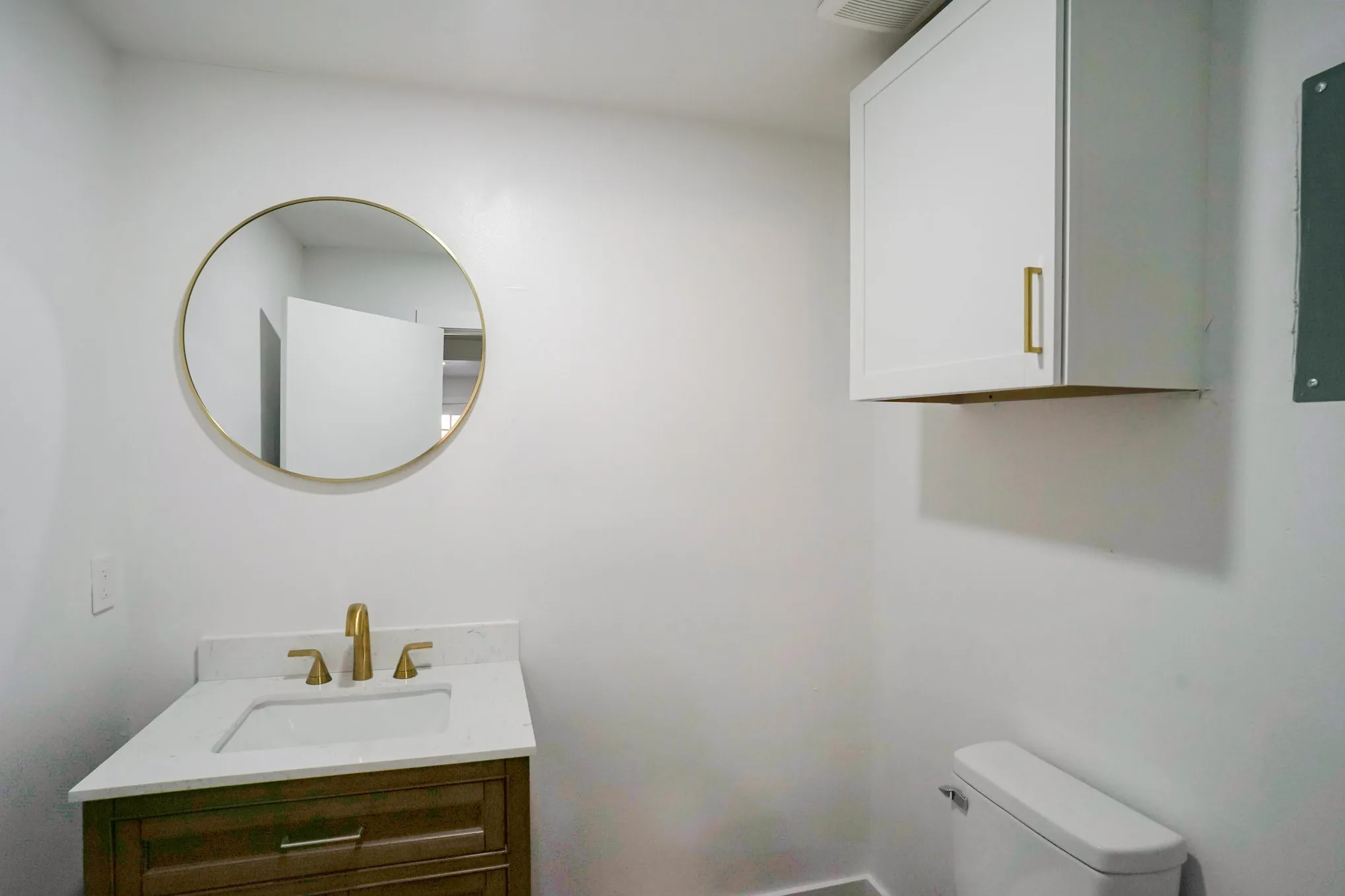 Single Family Residence For Sale in Dallas County , 7518 Caillet Street, Dallas, Texas 75209, 4 Bedroom, 3 Bathroom, 2 Garage spaces, 2,014 Sqft, built in 1948, mls#21245660, Real Estate Agent in Dallas, Homes For Sale in Dallas county, Homes For Sale in Dallas, Realtor in Dallas Texas, Real Estate Brokerage Independent Realty Texas, Luminita Cordes Realtor
