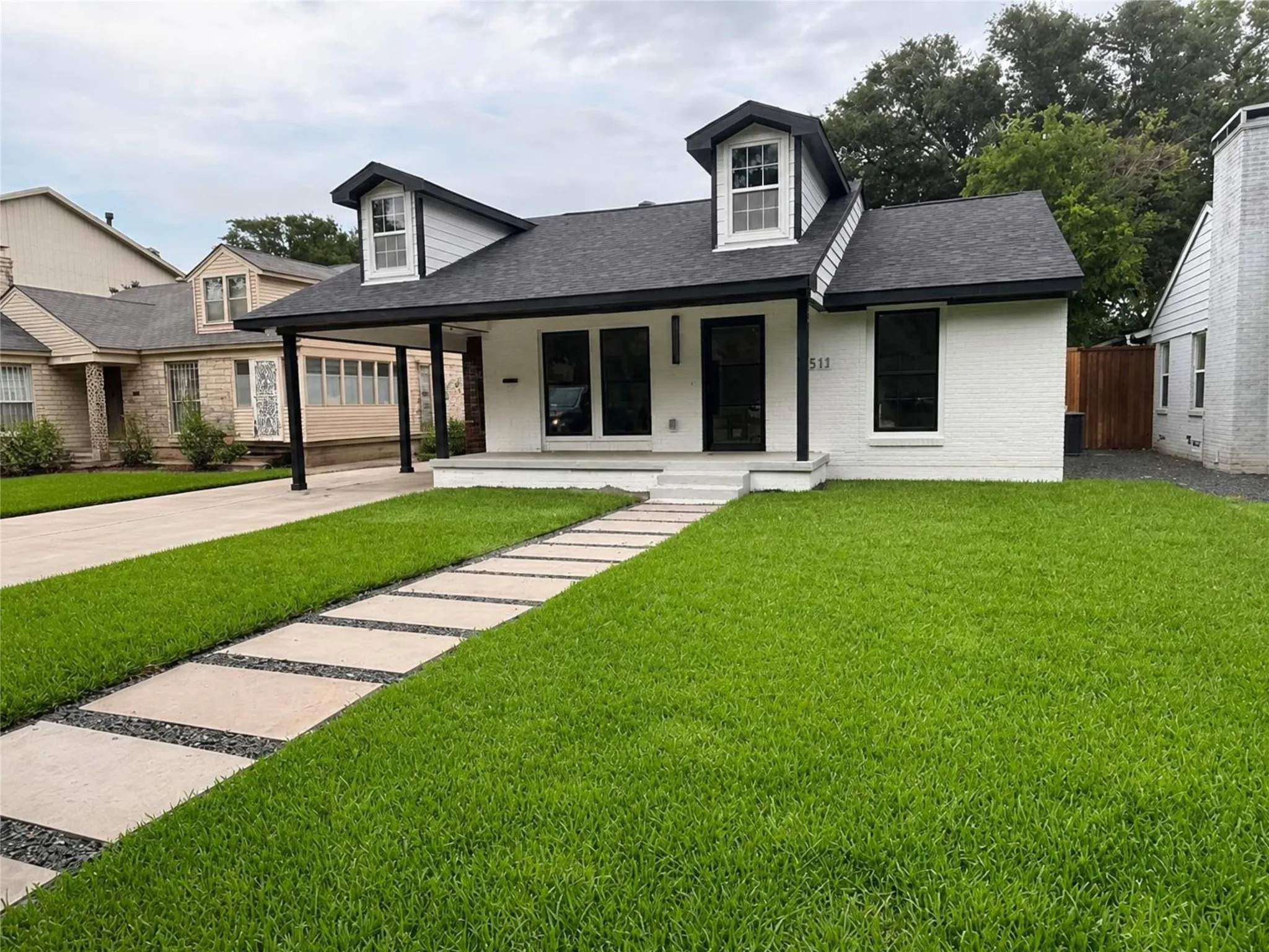 Single Family Residence For Sale in Dallas County , 7518 Caillet Street, Dallas, Texas 75209, 4 Bedroom, 3 Bathroom, 2 Garage spaces, 2,014 Sqft, built in 1948, mls#21245660, Real Estate Agent in Dallas, Homes For Sale in Dallas county, Homes For Sale in Dallas, Realtor in Dallas Texas, Real Estate Brokerage Independent Realty Texas, Luminita Cordes Realtor
