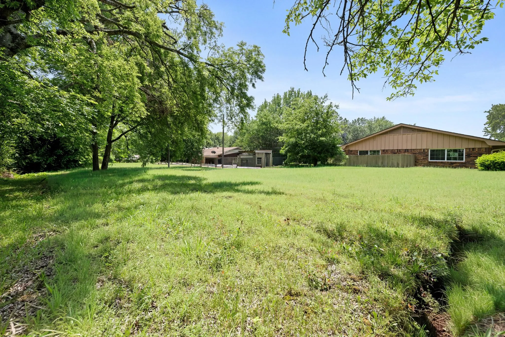 Unimproved Land For Sale in Fannin County , 602 Wes Michael Road, Bonham, Texas 75418, 0, 0, Garage spaces, 0 Sqft, built in 0, mls#21252556, Real Estate Agent in Bonham, Homes For Sale in Fannin county, Homes For Sale in Bonham, Realtor in Bonham Texas, Real Estate Brokerage Independent Realty Texas, Luminita Cordes Realtor