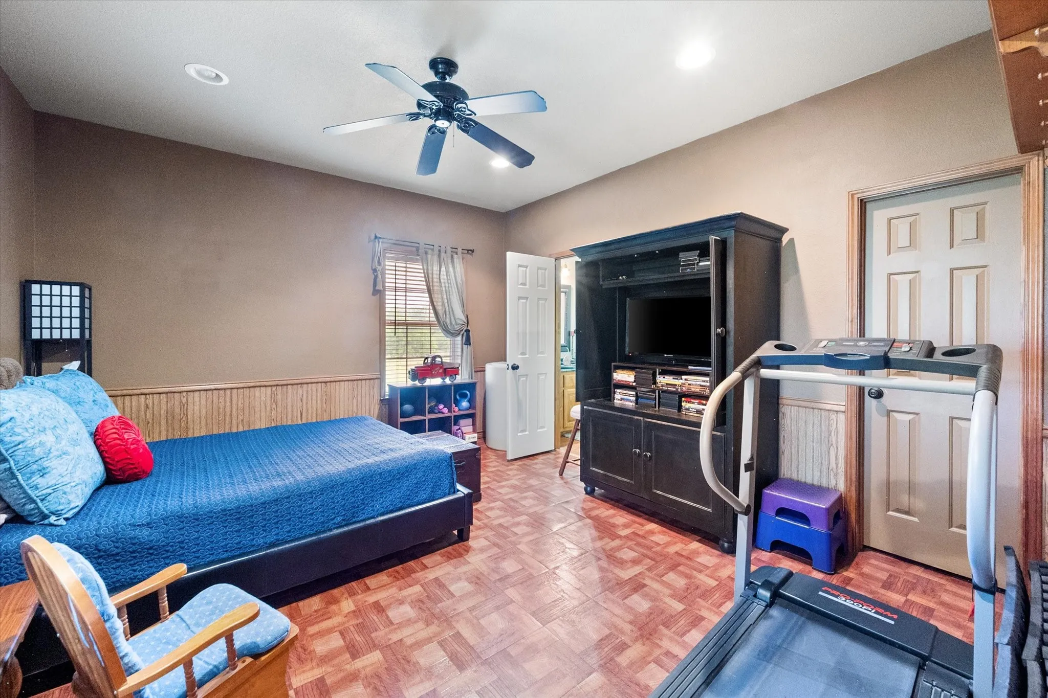 Single Family Residence For Sale in Navarro County , 4070 Fm 2452, Corsicana, Texas 75110, 3 Bedroom, 3 Bathroom, 2 Garage spaces, 2,974 Sqft, built in 1997, Price $595,900, mls#21249775, Real Estate Agent in Corsicana, Homes For Sale in Navarro county, Homes For Sale in Corsicana, Realtor in Corsicana Texas, Real Estate Brokerage Independent Realty Texas, Luminita Cordes Realtor