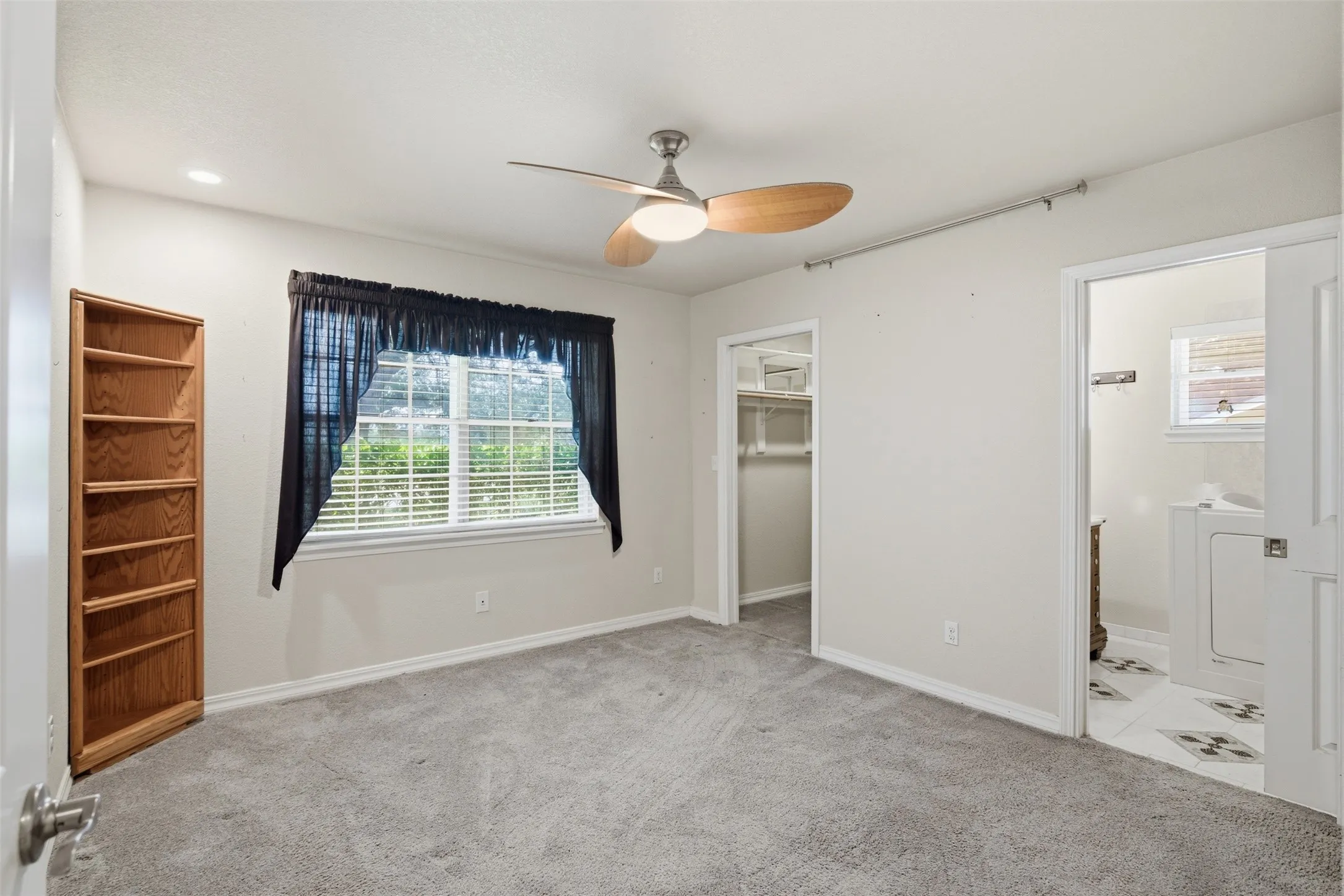 Single Family Residence For Sale in Mc Lennan County , 1209 Southwood Drive, Woodway, Texas 76712, 4 Bedroom, 3 Bathroom, 2 Garage spaces, 2,515 Sqft, built in 1964, mls#21252885, Real Estate Agent in Woodway, Homes For Sale in Mc Lennan county, Homes For Sale in Woodway, Realtor in Woodway Texas, Real Estate Brokerage Independent Realty Texas, Luminita Cordes Realtor