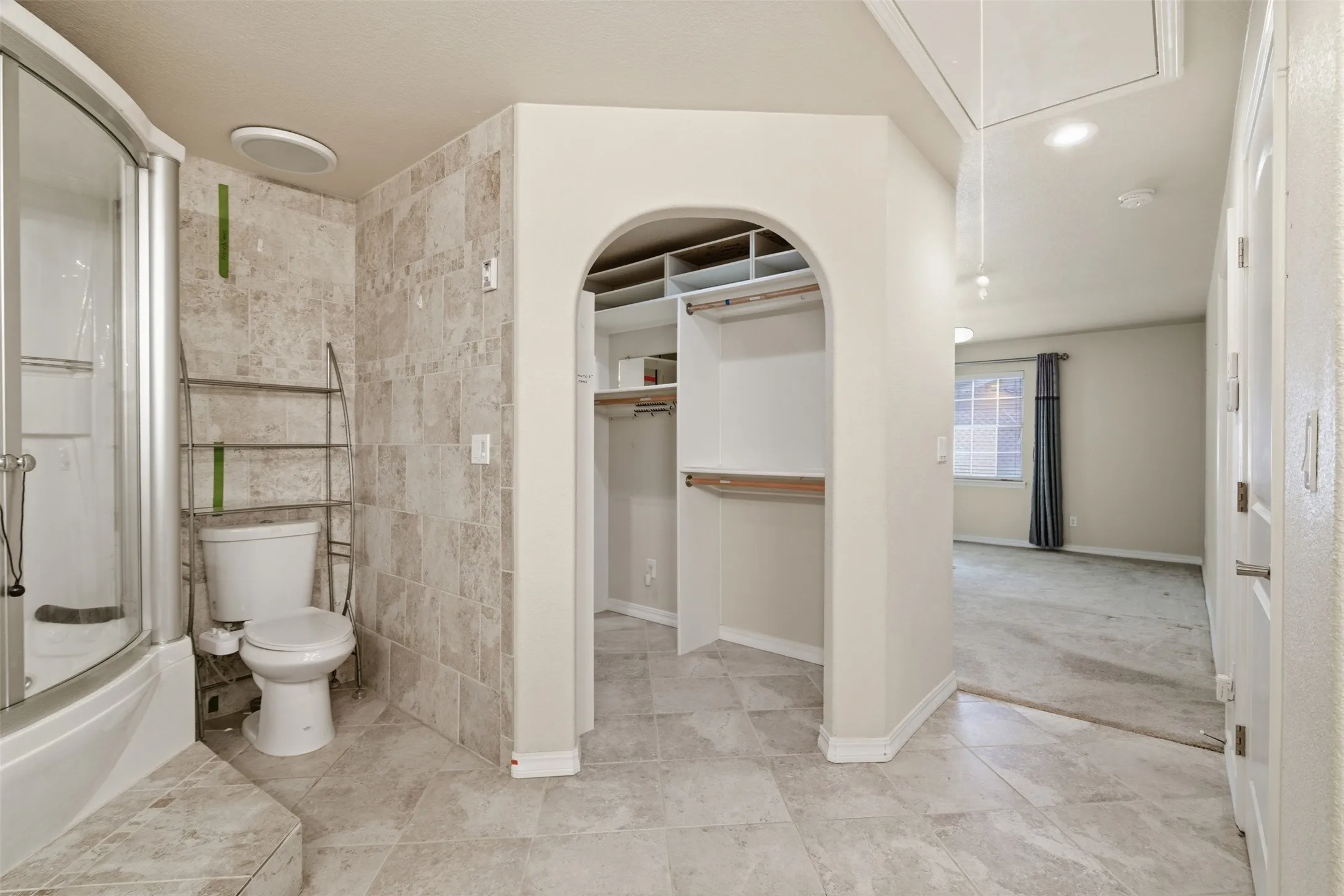 Single Family Residence For Sale in Mc Lennan County , 1209 Southwood Drive, Woodway, Texas 76712, 4 Bedroom, 3 Bathroom, 2 Garage spaces, 2,515 Sqft, built in 1964, mls#21252885, Real Estate Agent in Woodway, Homes For Sale in Mc Lennan county, Homes For Sale in Woodway, Realtor in Woodway Texas, Real Estate Brokerage Independent Realty Texas, Luminita Cordes Realtor