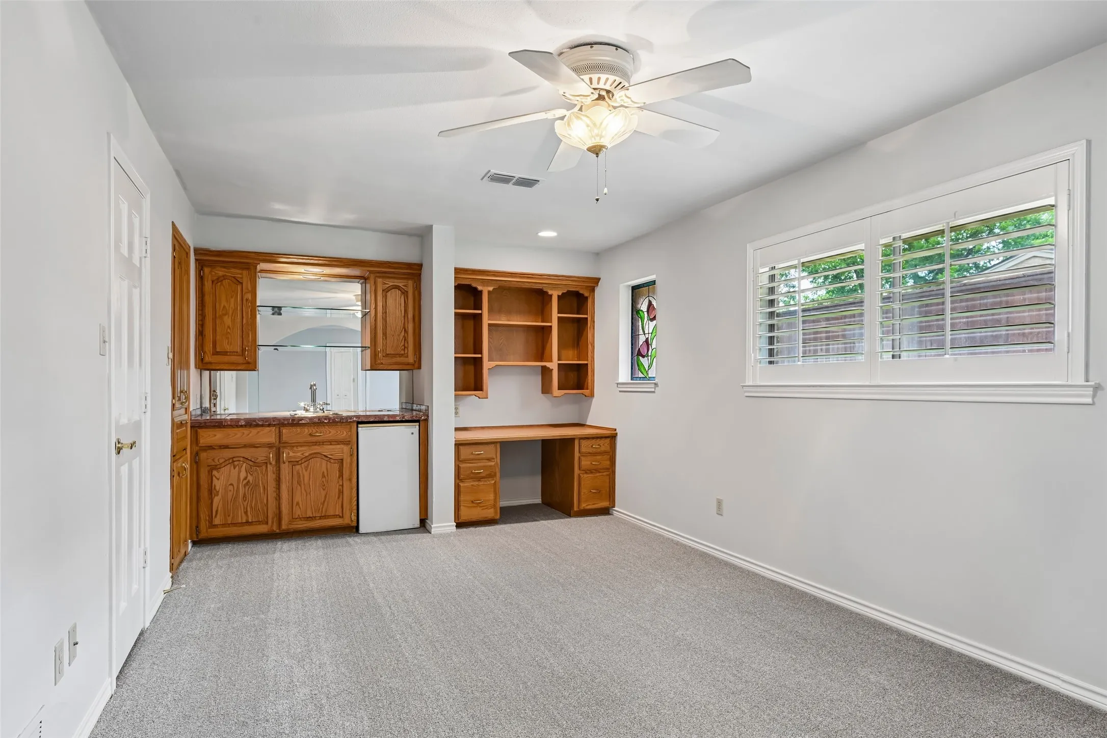 Single Family Residence For Sale in Dallas County , 13216 Hillcrest Road, Dallas, Texas 75240, 7 Bedroom, 7 Bathroom, 3 Garage spaces, 4,425 Sqft, built in 1981, mls#21248675, Real Estate Agent in Dallas, Homes For Sale in Dallas county, Homes For Sale in Dallas, Realtor in Dallas Texas, Real Estate Brokerage Independent Realty Texas, Luminita Cordes Realtor