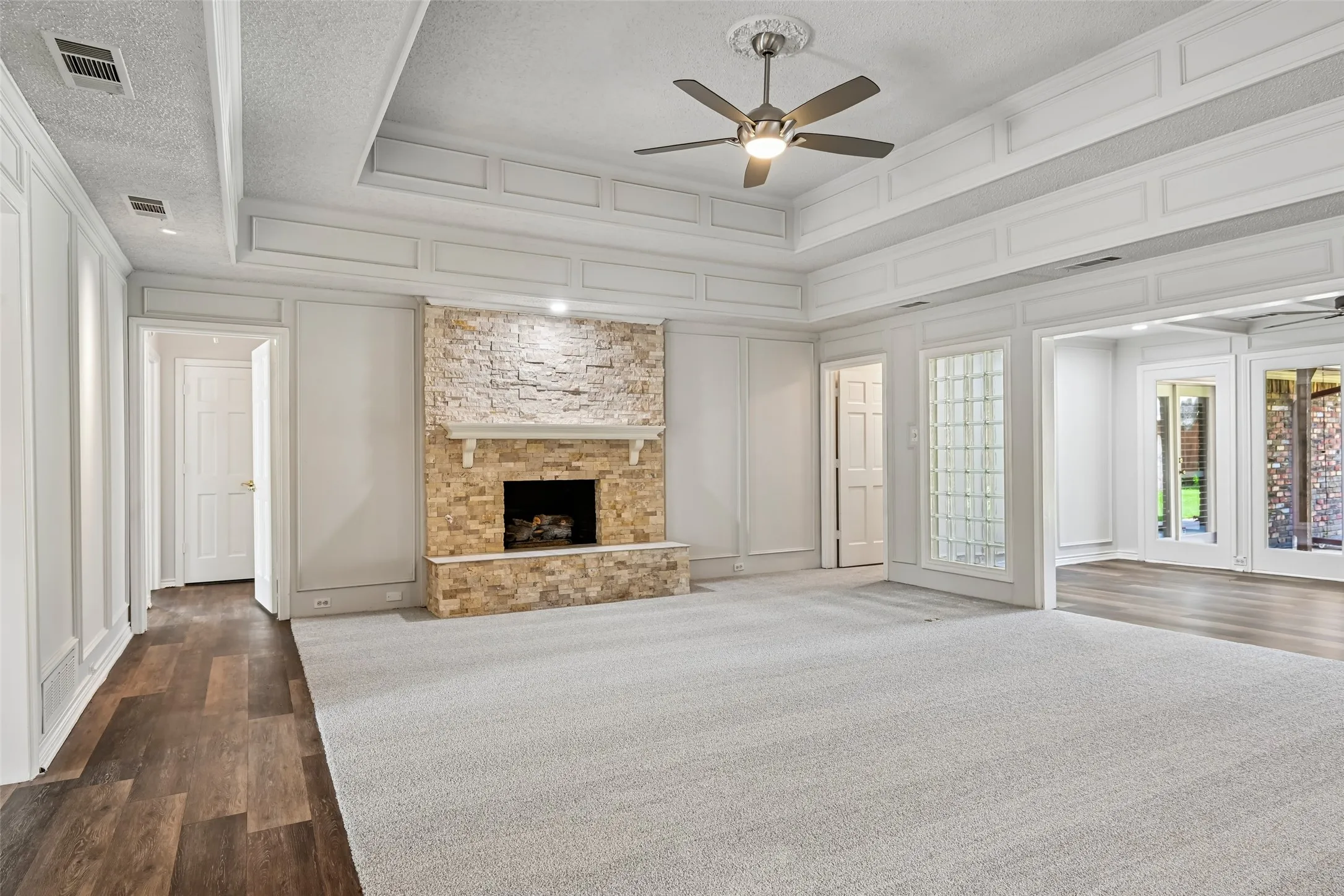 Single Family Residence For Sale in Dallas County , 13216 Hillcrest Road, Dallas, Texas 75240, 7 Bedroom, 7 Bathroom, 3 Garage spaces, 4,425 Sqft, built in 1981, mls#21248675, Real Estate Agent in Dallas, Homes For Sale in Dallas county, Homes For Sale in Dallas, Realtor in Dallas Texas, Real Estate Brokerage Independent Realty Texas, Luminita Cordes Realtor