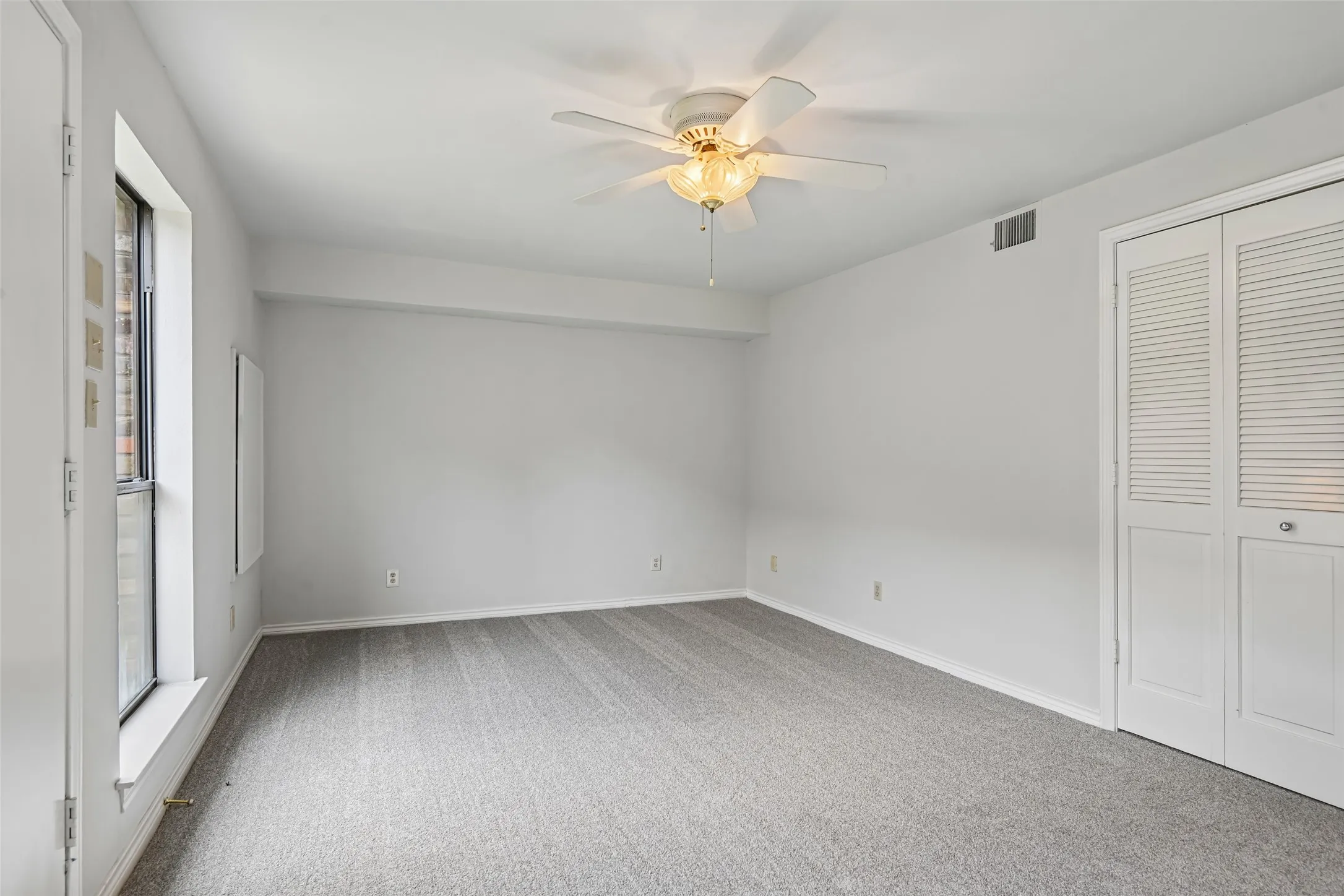 Single Family Residence For Sale in Dallas County , 13216 Hillcrest Road, Dallas, Texas 75240, 7 Bedroom, 7 Bathroom, 3 Garage spaces, 4,425 Sqft, built in 1981, mls#21248675, Real Estate Agent in Dallas, Homes For Sale in Dallas county, Homes For Sale in Dallas, Realtor in Dallas Texas, Real Estate Brokerage Independent Realty Texas, Luminita Cordes Realtor