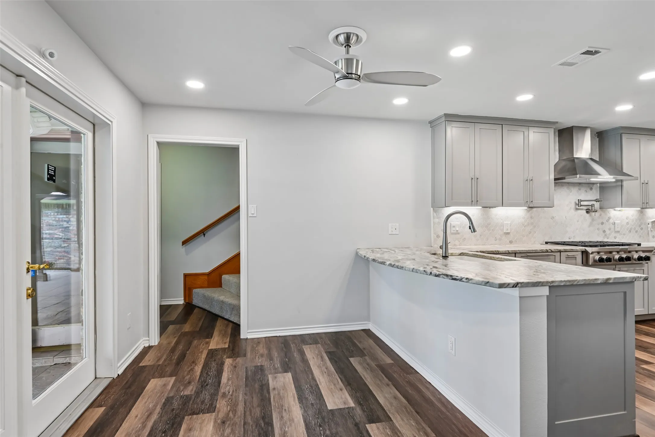 Single Family Residence For Sale in Dallas County , 13216 Hillcrest Road, Dallas, Texas 75240, 7 Bedroom, 7 Bathroom, 3 Garage spaces, 4,425 Sqft, built in 1981, mls#21248675, Real Estate Agent in Dallas, Homes For Sale in Dallas county, Homes For Sale in Dallas, Realtor in Dallas Texas, Real Estate Brokerage Independent Realty Texas, Luminita Cordes Realtor