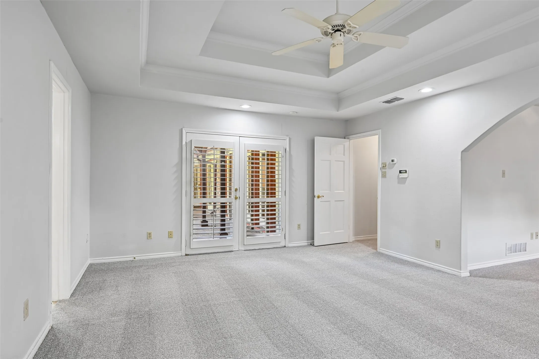 Single Family Residence For Sale in Dallas County , 13216 Hillcrest Road, Dallas, Texas 75240, 7 Bedroom, 7 Bathroom, 3 Garage spaces, 4,425 Sqft, built in 1981, mls#21248675, Real Estate Agent in Dallas, Homes For Sale in Dallas county, Homes For Sale in Dallas, Realtor in Dallas Texas, Real Estate Brokerage Independent Realty Texas, Luminita Cordes Realtor