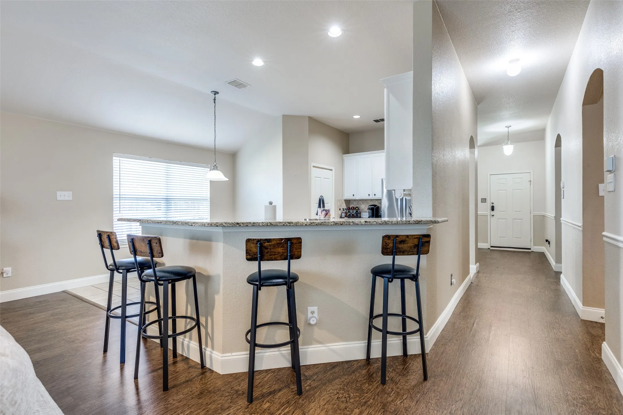 Single Family Residence For Sale in Tarrant County , 13729 Village Vista Drive, Fort Worth, Texas 76052, 3 Bedrooms, 2 Bathrooms, 2 Garage spaces, 1,868 Sqft, built in 2005, Price $324,900, mls#21254510, Real Estate Agent in Fort Worth, Homes For Sale in Tarrant county, Homes For Sale in Fort Worth, Realtor in Fort Worth Texas, Real Estate Brokerage Independent Realty Texas, Luminita Cordes Realtor