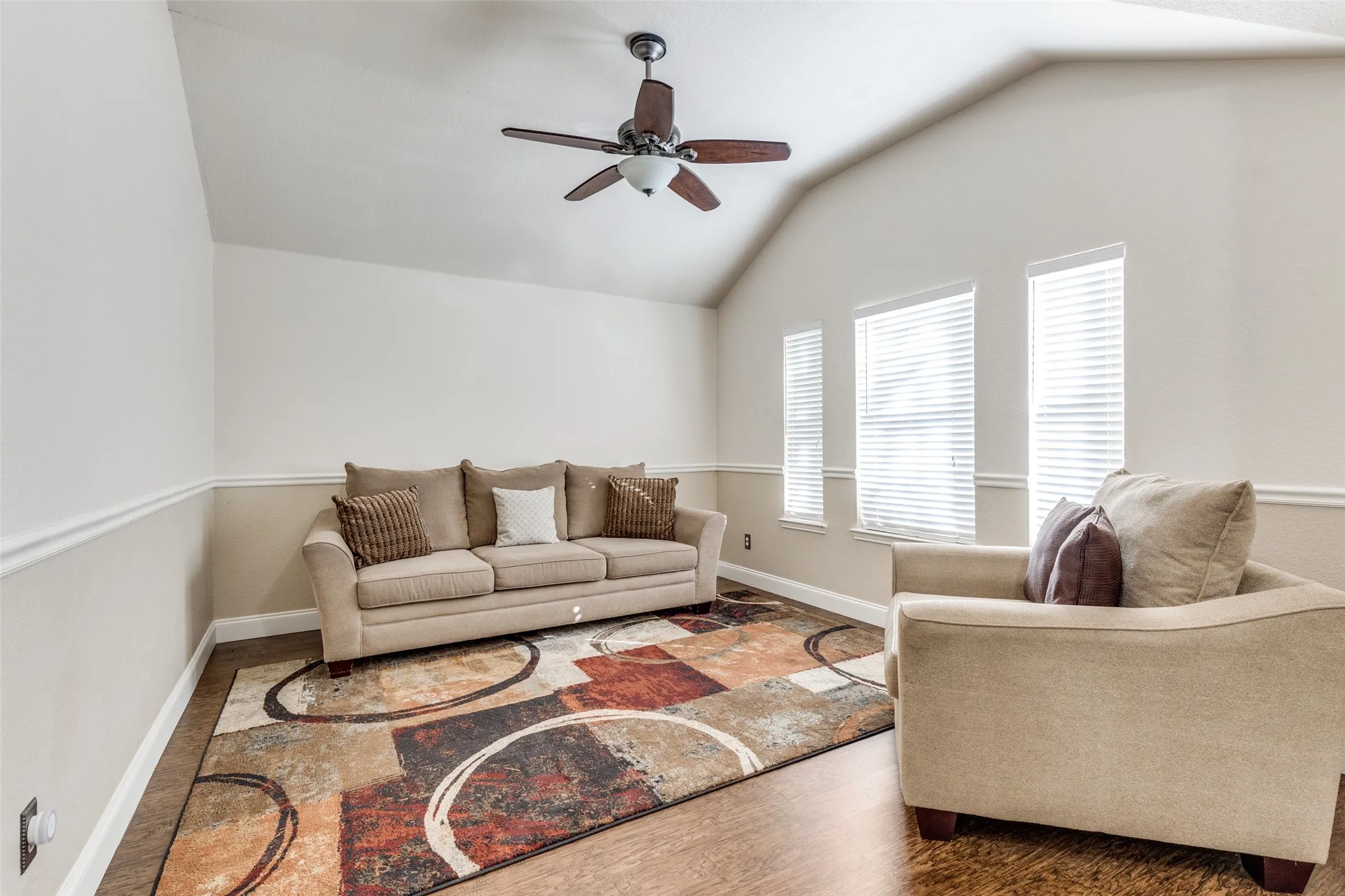 Single Family Residence For Sale in Tarrant County , 13729 Village Vista Drive, Fort Worth, Texas 76052, 3 Bedrooms, 2 Bathrooms, 2 Garage spaces, 1,868 Sqft, built in 2005, Price $324,900, mls#21254510, Real Estate Agent in Fort Worth, Homes For Sale in Tarrant county, Homes For Sale in Fort Worth, Realtor in Fort Worth Texas, Real Estate Brokerage Independent Realty Texas, Luminita Cordes Realtor
