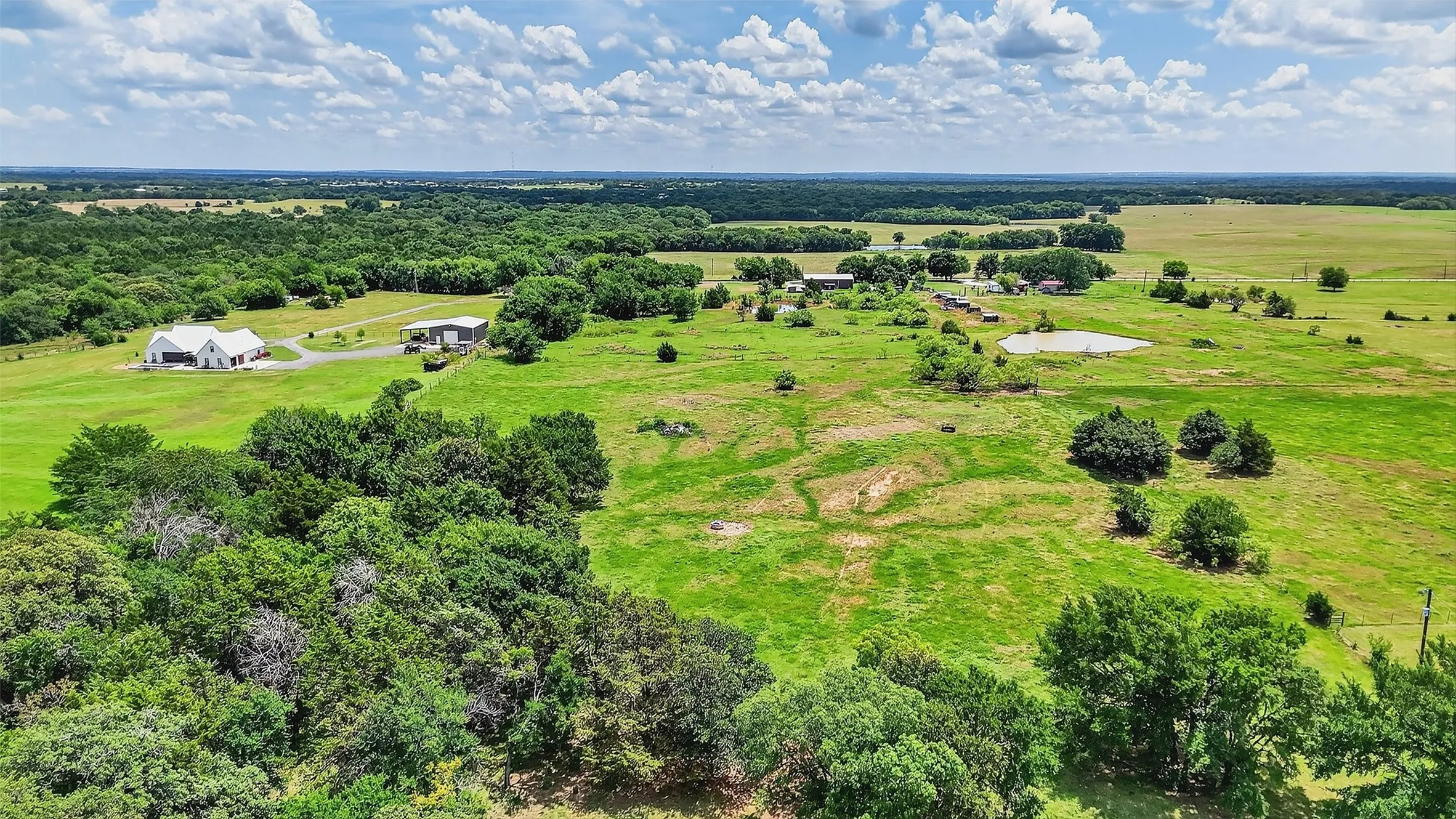 Manufactured Home For Sale in Grayson County , 2869 Ranch Road, Whitesboro, Texas 76273, 3 Bedroom, 2 Bathroom, Garage spaces, 1,512 Sqft, built in 2021, mls#21254269, Real Estate Agent in Whitesboro, Homes For Sale in Grayson county, Homes For Sale in Whitesboro, Realtor in Whitesboro Texas, Real Estate Brokerage Independent Realty Texas, Luminita Cordes Realtor