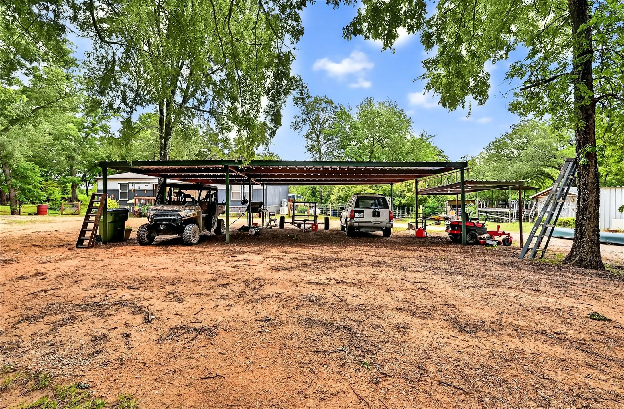 Manufactured Home For Sale in Grayson County , 2869 Ranch Road, Whitesboro, Texas 76273, 3 Bedroom, 2 Bathroom, Garage spaces, 1,512 Sqft, built in 2021, mls#21254269, Real Estate Agent in Whitesboro, Homes For Sale in Grayson county, Homes For Sale in Whitesboro, Realtor in Whitesboro Texas, Real Estate Brokerage Independent Realty Texas, Luminita Cordes Realtor