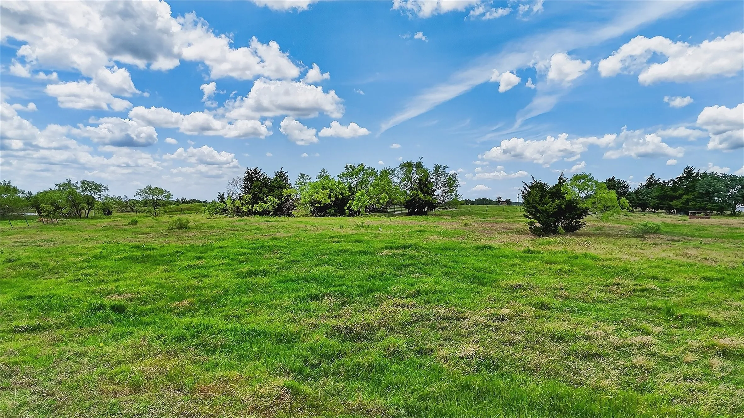Manufactured Home For Sale in Grayson County , 2869 Ranch Road, Whitesboro, Texas 76273, 3 Bedroom, 2 Bathroom, Garage spaces, 1,512 Sqft, built in 2021, mls#21254269, Real Estate Agent in Whitesboro, Homes For Sale in Grayson county, Homes For Sale in Whitesboro, Realtor in Whitesboro Texas, Real Estate Brokerage Independent Realty Texas, Luminita Cordes Realtor