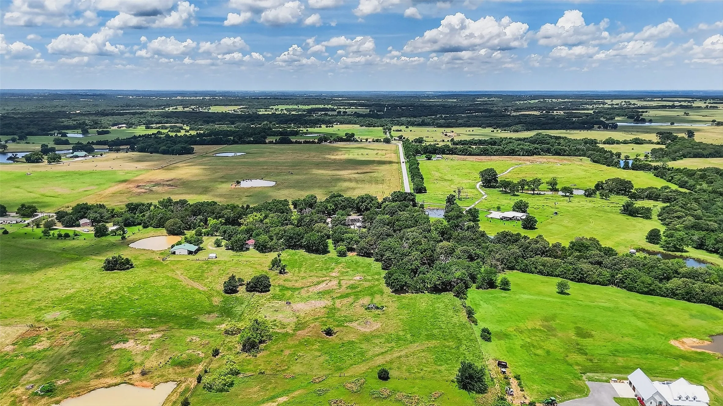 Manufactured Home For Sale in Grayson County , 2869 Ranch Road, Whitesboro, Texas 76273, 3 Bedroom, 2 Bathroom, Garage spaces, 1,512 Sqft, built in 2021, mls#21254269, Real Estate Agent in Whitesboro, Homes For Sale in Grayson county, Homes For Sale in Whitesboro, Realtor in Whitesboro Texas, Real Estate Brokerage Independent Realty Texas, Luminita Cordes Realtor