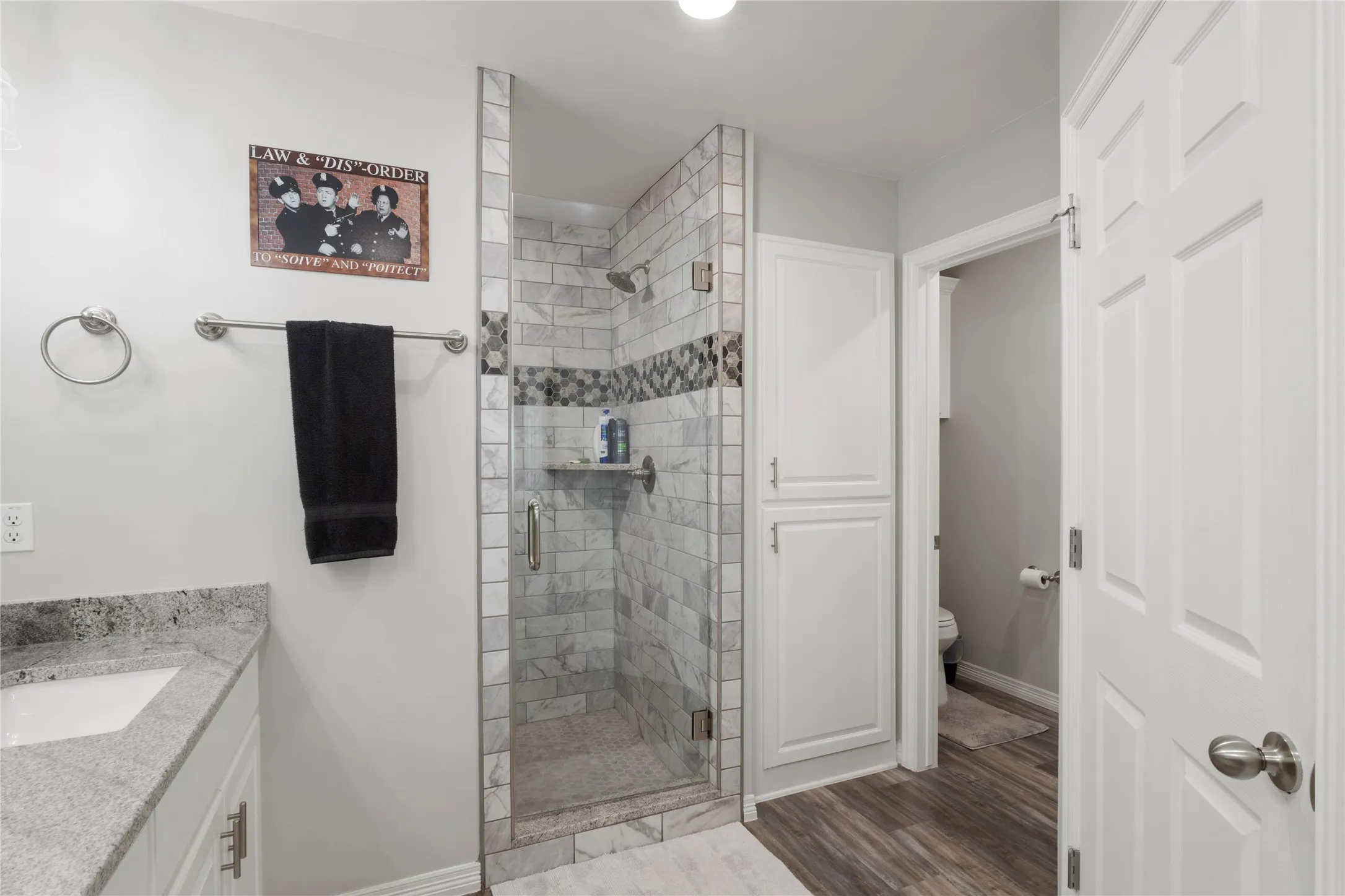 Single Family Residence For Sale in Hood County , 4511 Wildwood Circle, Granbury, Texas 76049, 3 Bedroom, 2 Bathroom, 2 Garage spaces, 1,837 Sqft, built in 2022, Preowned, mls#21252946, Real Estate Agent in Granbury, Homes For Sale in Hood county, Homes For Sale in Granbury, Realtor in Granbury Texas, Real Estate Brokerage Independent Realty Texas, Luminita Cordes Realtor
