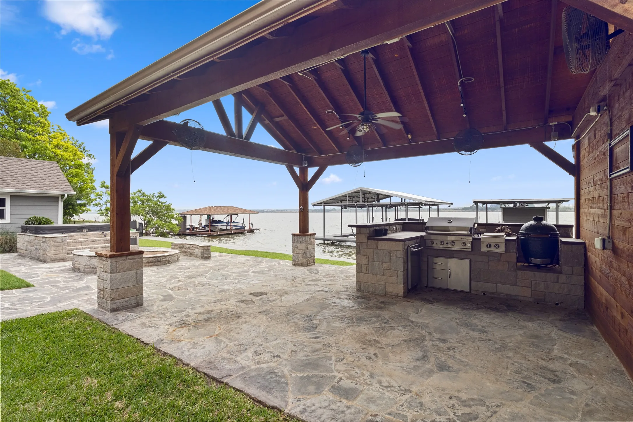 Single Family Residence For Sale in Hood County , 4511 Wildwood Circle, Granbury, Texas 76049, 3 Bedroom, 2 Bathroom, 2 Garage spaces, 1,837 Sqft, built in 2022, Preowned, mls#21252946, Real Estate Agent in Granbury, Homes For Sale in Hood county, Homes For Sale in Granbury, Realtor in Granbury Texas, Real Estate Brokerage Independent Realty Texas, Luminita Cordes Realtor