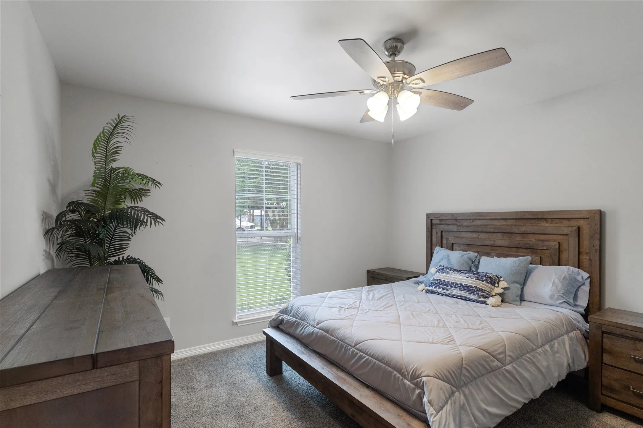 Single Family Residence For Sale in Hood County , 4511 Wildwood Circle, Granbury, Texas 76049, 3 Bedroom, 2 Bathroom, 2 Garage spaces, 1,837 Sqft, built in 2022, Preowned, mls#21252946, Real Estate Agent in Granbury, Homes For Sale in Hood county, Homes For Sale in Granbury, Realtor in Granbury Texas, Real Estate Brokerage Independent Realty Texas, Luminita Cordes Realtor
