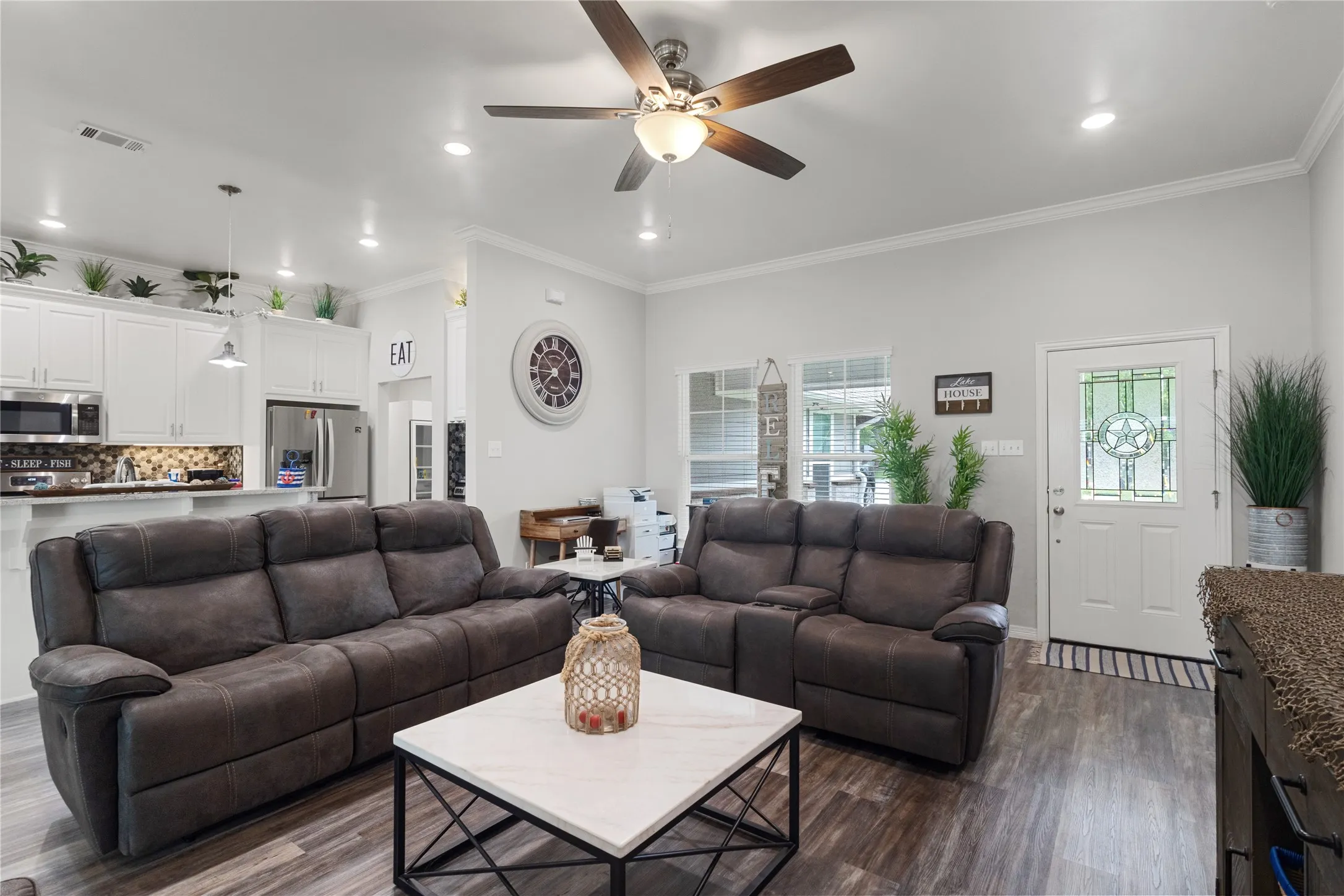 Single Family Residence For Sale in Hood County , 4511 Wildwood Circle, Granbury, Texas 76049, 3 Bedroom, 2 Bathroom, 2 Garage spaces, 1,837 Sqft, built in 2022, Preowned, mls#21252946, Real Estate Agent in Granbury, Homes For Sale in Hood county, Homes For Sale in Granbury, Realtor in Granbury Texas, Real Estate Brokerage Independent Realty Texas, Luminita Cordes Realtor