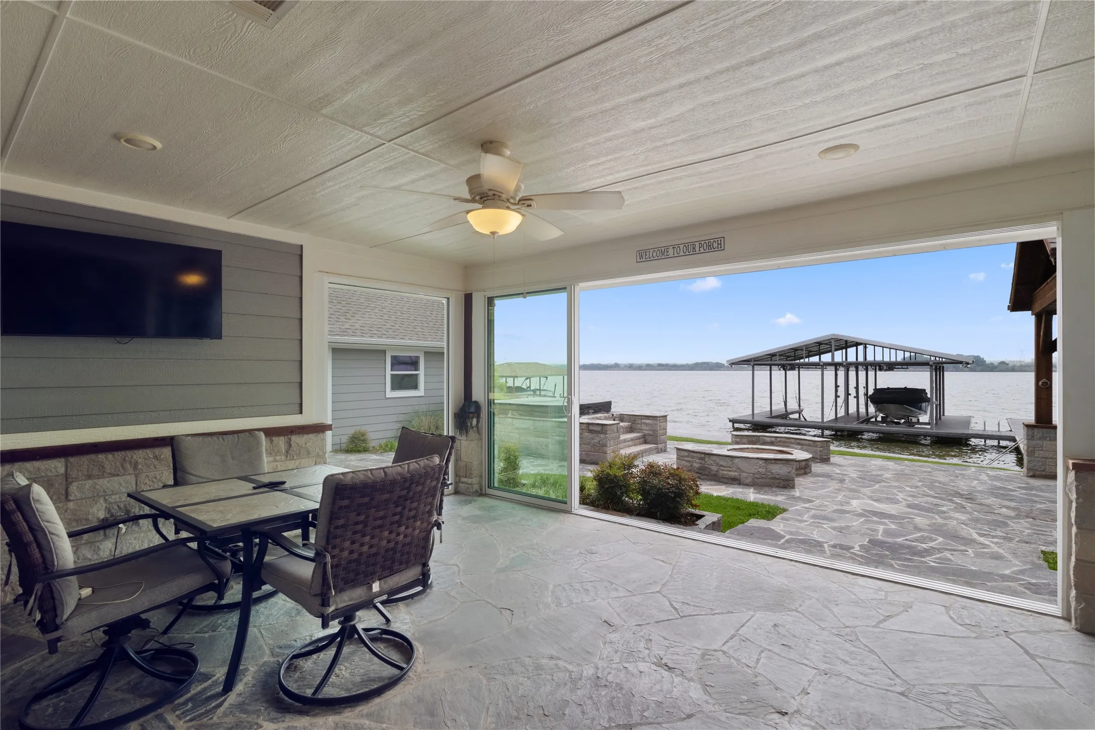 Single Family Residence For Sale in Hood County , 4511 Wildwood Circle, Granbury, Texas 76049, 3 Bedroom, 2 Bathroom, 2 Garage spaces, 1,837 Sqft, built in 2022, Preowned, mls#21252946, Real Estate Agent in Granbury, Homes For Sale in Hood county, Homes For Sale in Granbury, Realtor in Granbury Texas, Real Estate Brokerage Independent Realty Texas, Luminita Cordes Realtor