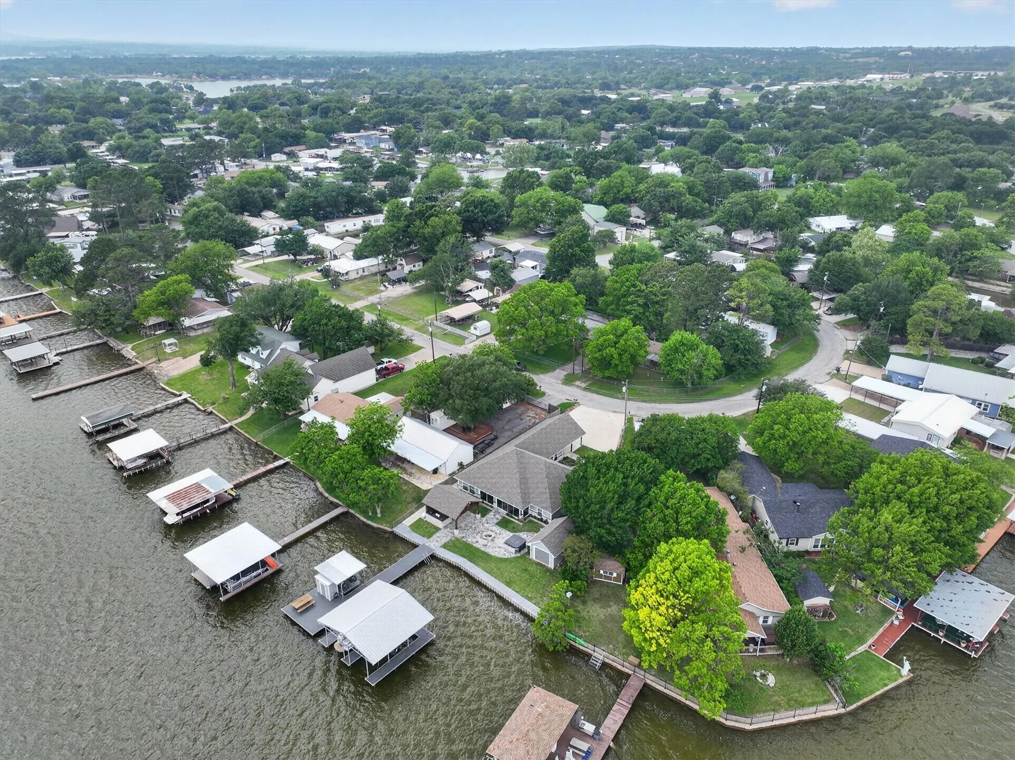 Single Family Residence For Sale in Hood County , 4511 Wildwood Circle, Granbury, Texas 76049, 3 Bedroom, 2 Bathroom, 2 Garage spaces, 1,837 Sqft, built in 2022, Preowned, mls#21252946, Real Estate Agent in Granbury, Homes For Sale in Hood county, Homes For Sale in Granbury, Realtor in Granbury Texas, Real Estate Brokerage Independent Realty Texas, Luminita Cordes Realtor