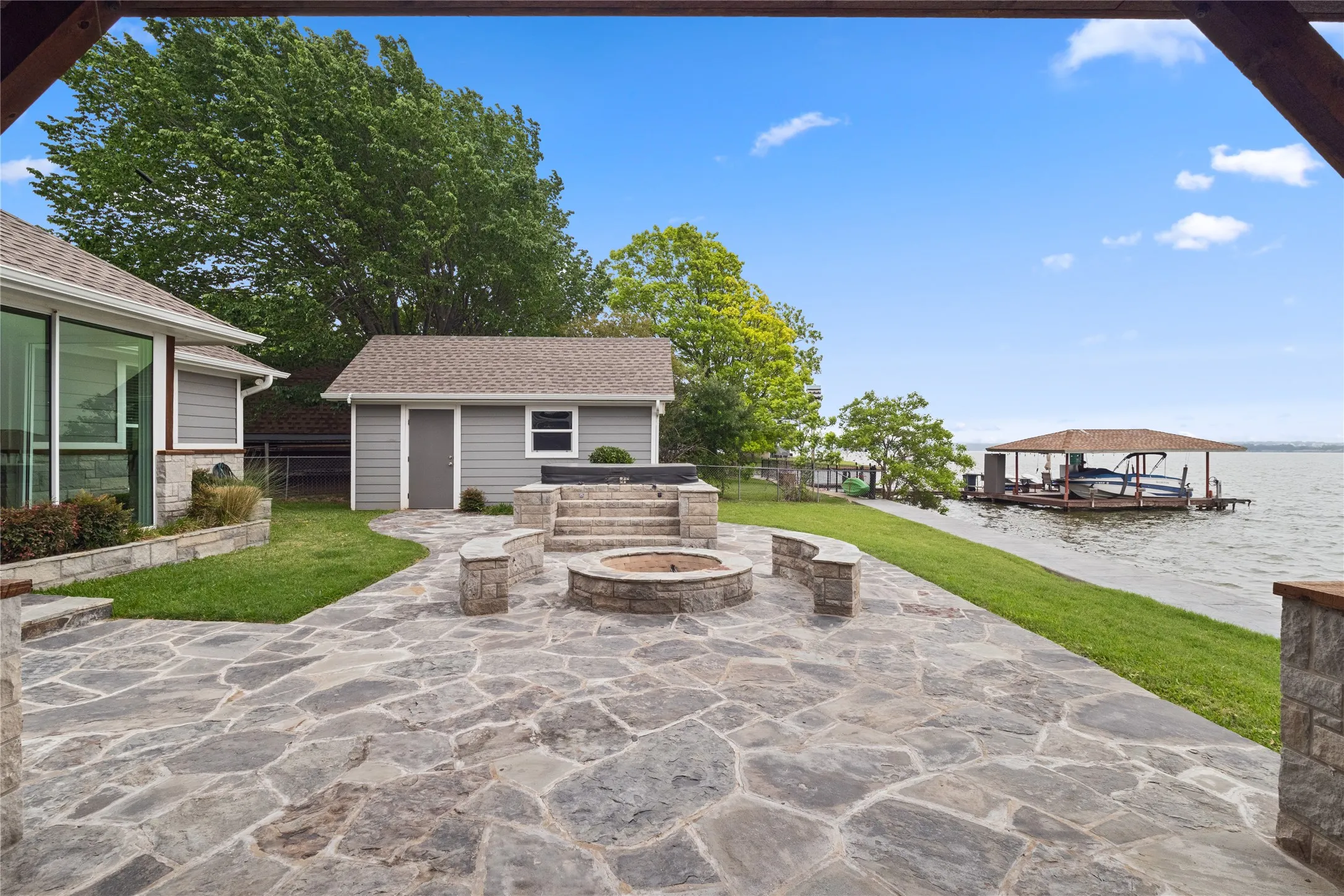 Single Family Residence For Sale in Hood County , 4511 Wildwood Circle, Granbury, Texas 76049, 3 Bedroom, 2 Bathroom, 2 Garage spaces, 1,837 Sqft, built in 2022, Preowned, mls#21252946, Real Estate Agent in Granbury, Homes For Sale in Hood county, Homes For Sale in Granbury, Realtor in Granbury Texas, Real Estate Brokerage Independent Realty Texas, Luminita Cordes Realtor
