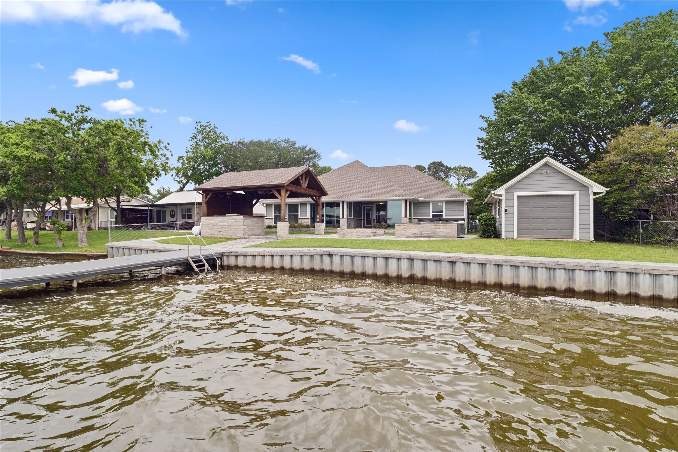 Single Family Residence For Sale in Hood County , 4511 Wildwood Circle, Granbury, Texas 76049, 3 Bedroom, 2 Bathroom, 2 Garage spaces, 1,837 Sqft, built in 2022, Preowned, mls#21252946, Real Estate Agent in Granbury, Homes For Sale in Hood county, Homes For Sale in Granbury, Realtor in Granbury Texas, Real Estate Brokerage Independent Realty Texas, Luminita Cordes Realtor