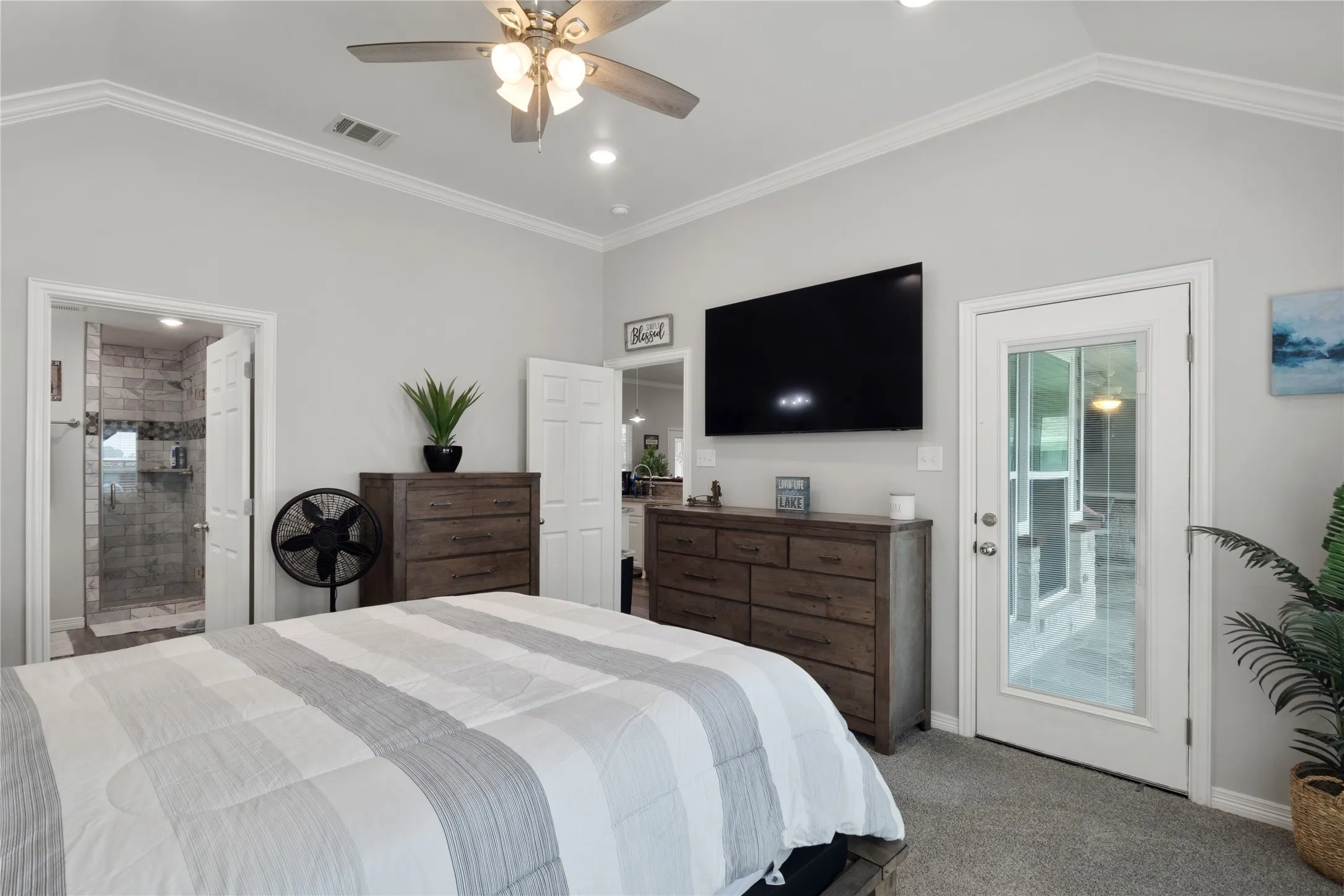 Single Family Residence For Sale in Hood County , 4511 Wildwood Circle, Granbury, Texas 76049, 3 Bedroom, 2 Bathroom, 2 Garage spaces, 1,837 Sqft, built in 2022, Preowned, mls#21252946, Real Estate Agent in Granbury, Homes For Sale in Hood county, Homes For Sale in Granbury, Realtor in Granbury Texas, Real Estate Brokerage Independent Realty Texas, Luminita Cordes Realtor