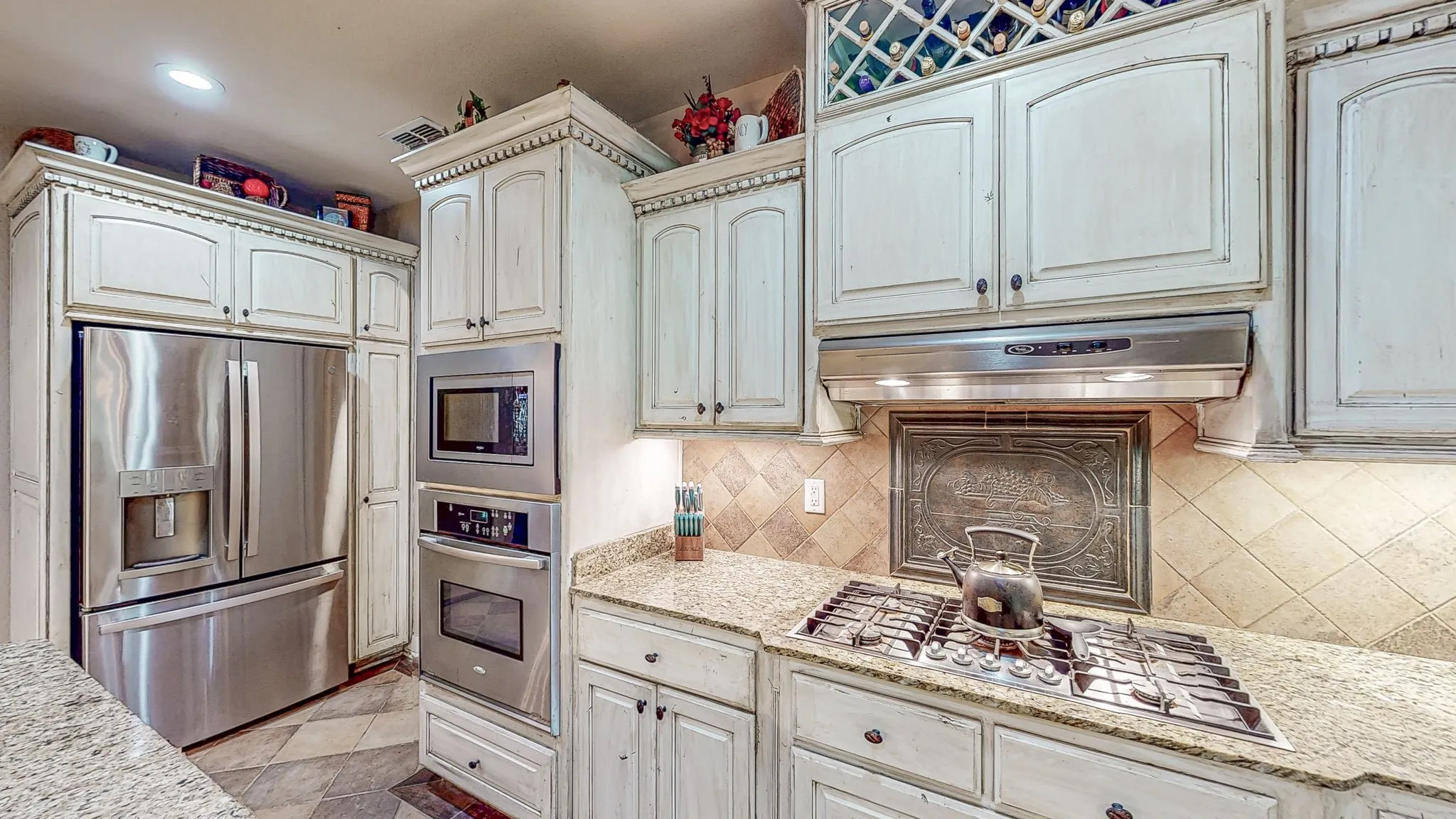Single Family Residence For Sale in Smith County , 12360 Southhaven, Flint, Texas 75762, 3 Bedroom, 2 Bathroom, 2 Garage spaces, 2,876 Sqft, built in 2008, mls#21254070, Real Estate Agent in Flint, Homes For Sale in Smith county, Homes For Sale in Flint, Realtor in Flint Texas, Real Estate Brokerage Independent Realty Texas, Luminita Cordes Realtor