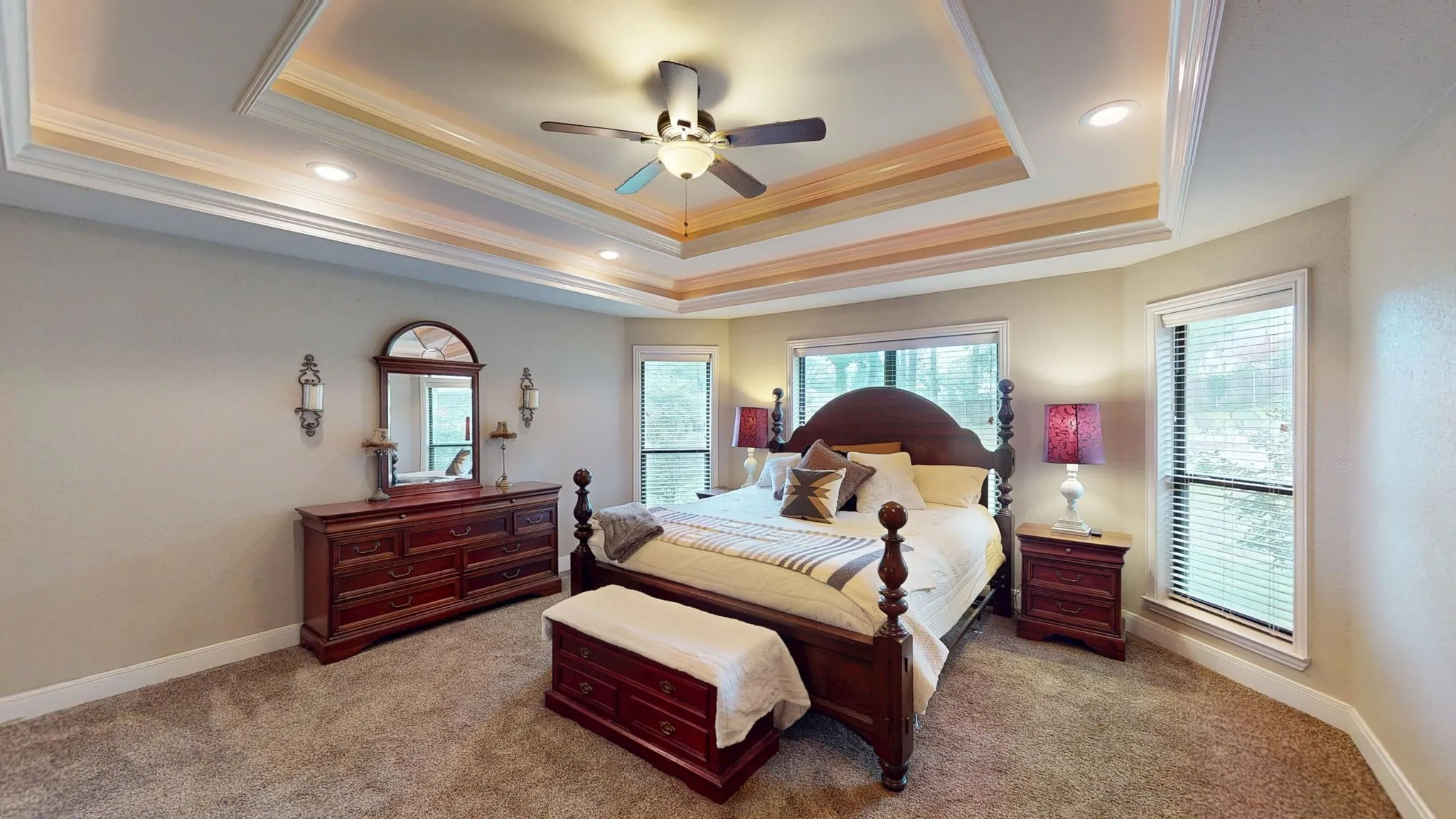 Single Family Residence For Sale in Smith County , 12360 Southhaven, Flint, Texas 75762, 3 Bedroom, 2 Bathroom, 2 Garage spaces, 2,876 Sqft, built in 2008, mls#21254070, Real Estate Agent in Flint, Homes For Sale in Smith county, Homes For Sale in Flint, Realtor in Flint Texas, Real Estate Brokerage Independent Realty Texas, Luminita Cordes Realtor