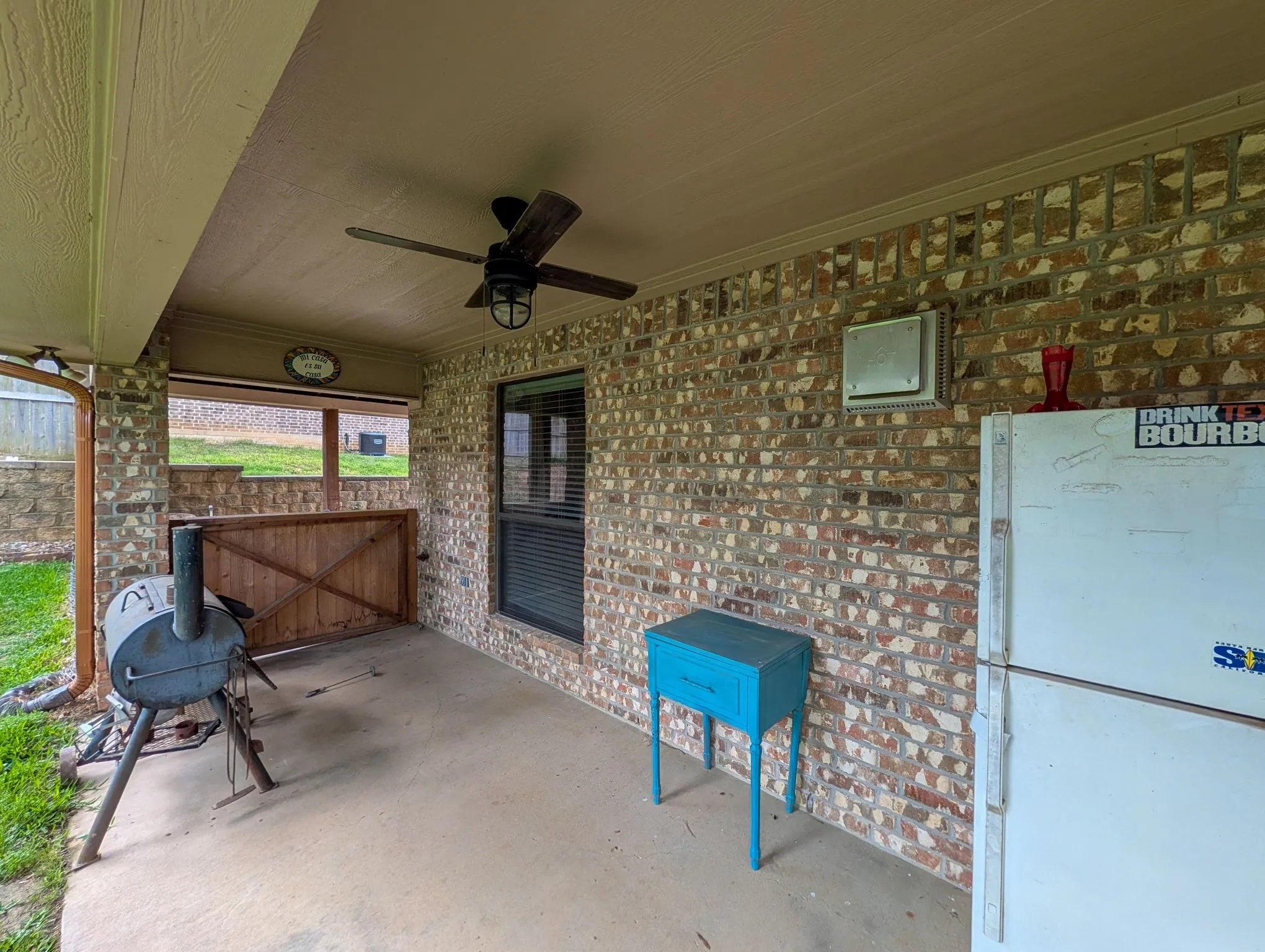 Single Family Residence For Sale in Smith County , 12360 Southhaven, Flint, Texas 75762, 3 Bedroom, 2 Bathroom, 2 Garage spaces, 2,876 Sqft, built in 2008, mls#21254070, Real Estate Agent in Flint, Homes For Sale in Smith county, Homes For Sale in Flint, Realtor in Flint Texas, Real Estate Brokerage Independent Realty Texas, Luminita Cordes Realtor